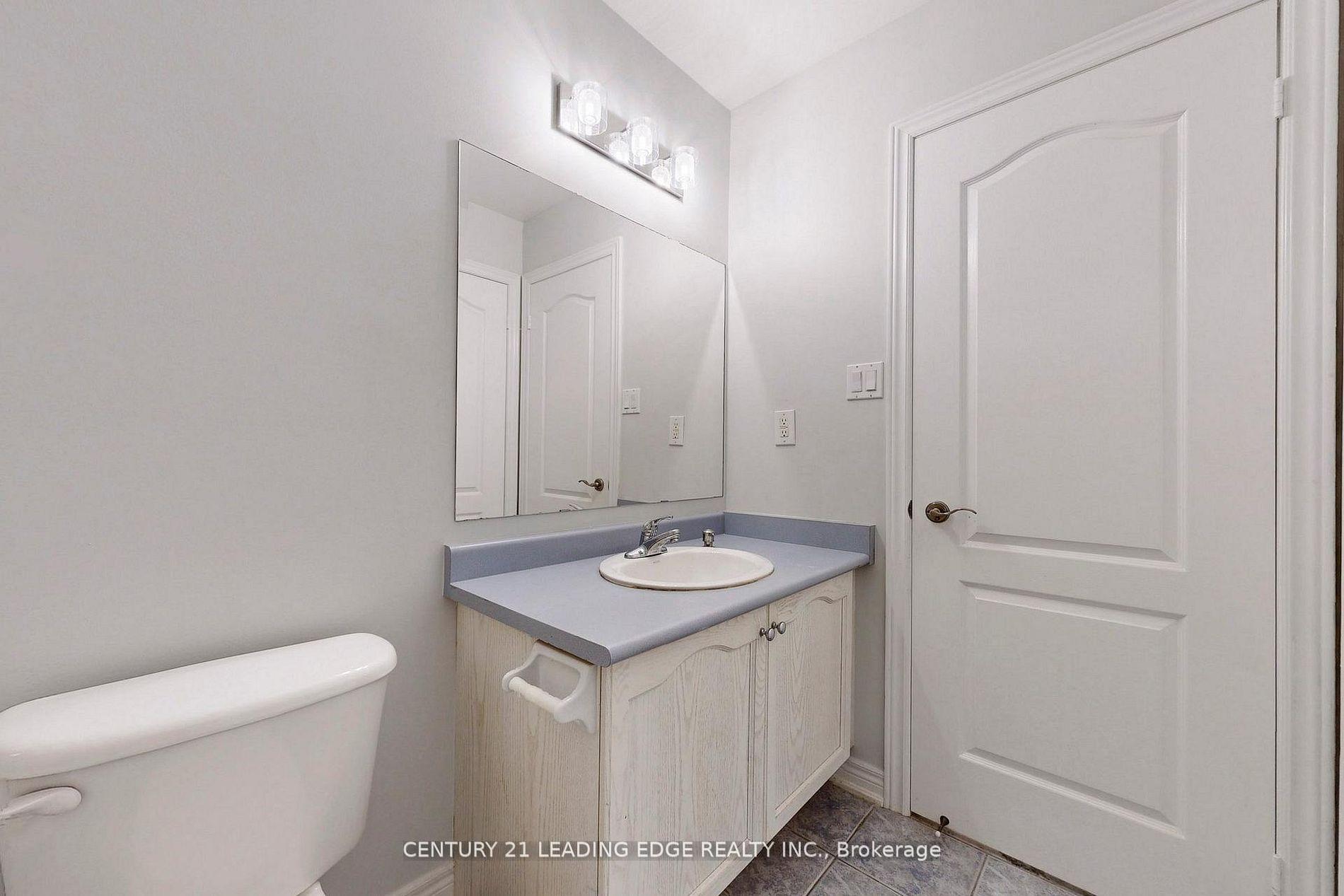 Photo 19 of 29 Pardon Ave, Whitby, Williamsburg — HOMEH