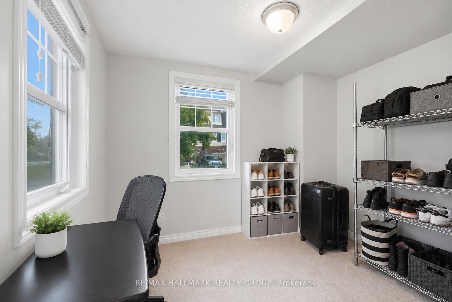 Photo 4 of 588 Foxlight Circle, Ottawa, Kanata - Emerald Meadows/Trailwest — HOMEH