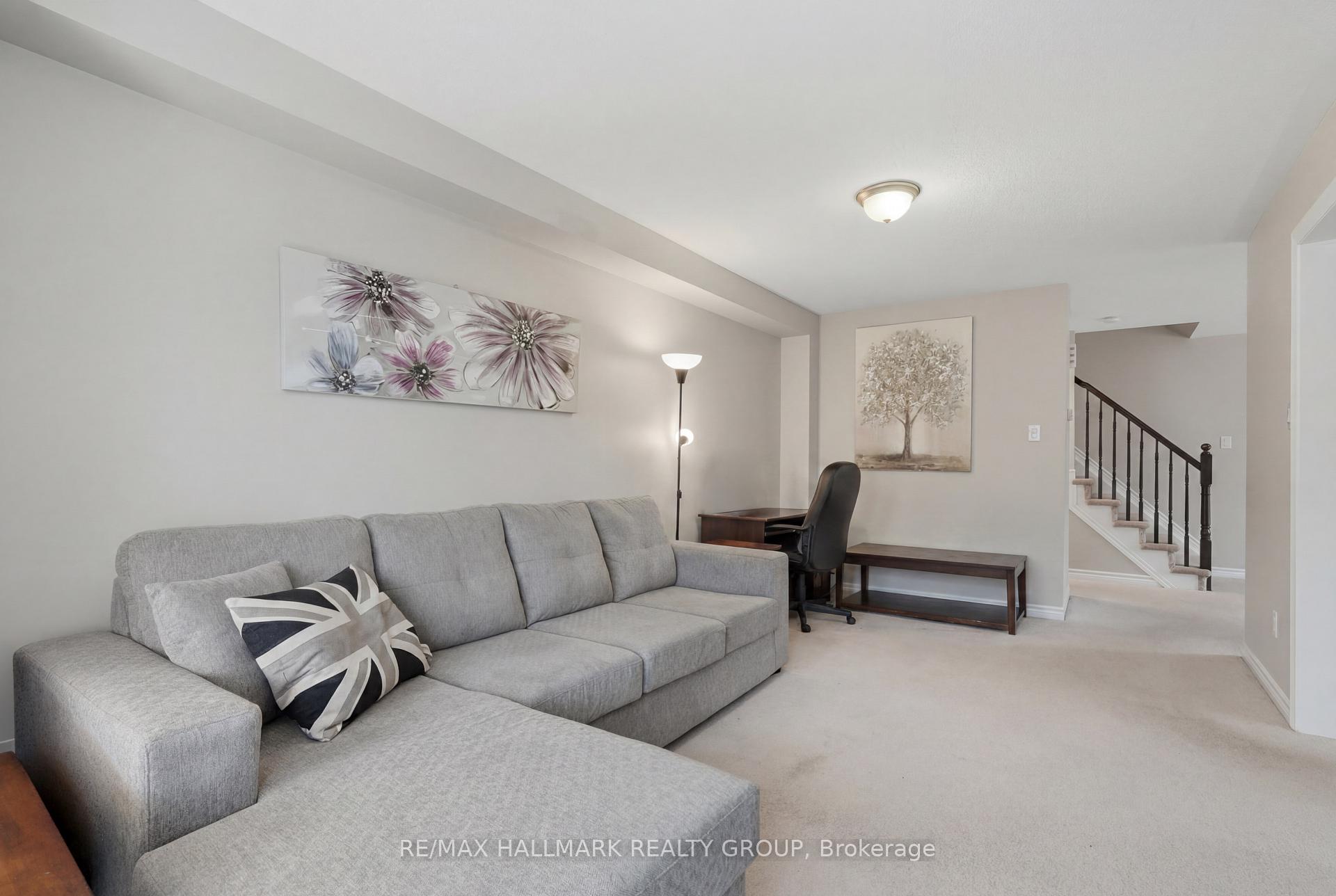 Photo 15 of 588 Foxlight Circle, Ottawa, Kanata - Emerald Meadows/Trailwest — HOMEH