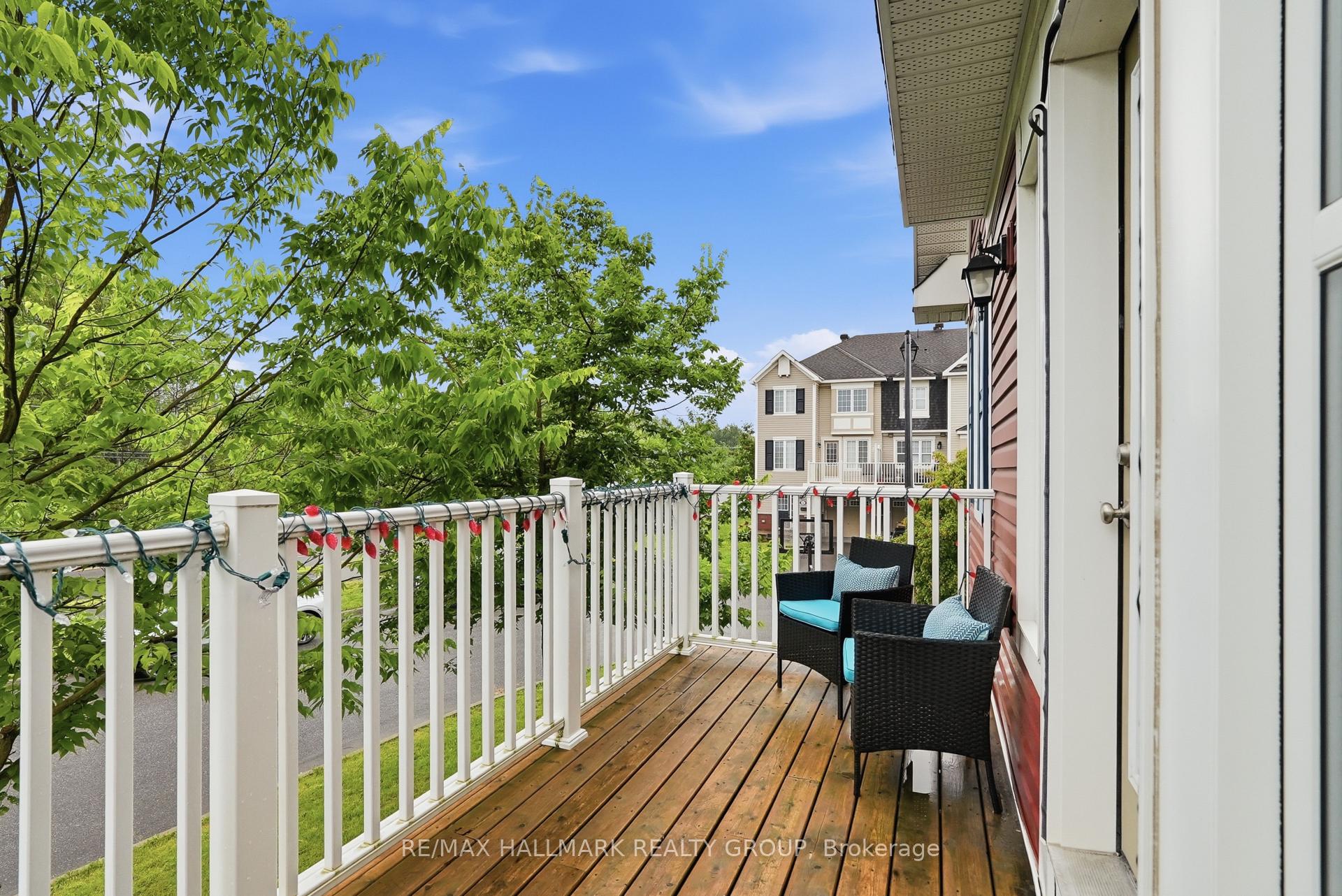 Photo 19 of 588 Foxlight Circle, Ottawa, Kanata - Emerald Meadows/Trailwest — HOMEH