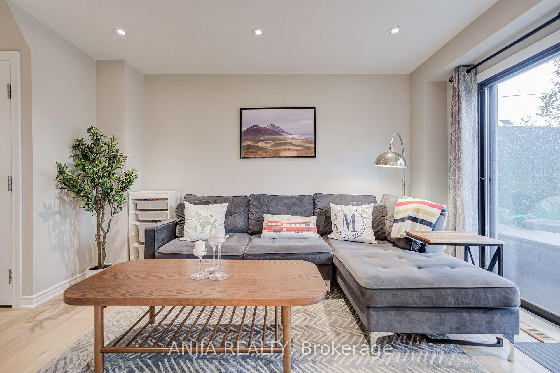 Photo 13 of 8 Maresfield Drive, Scarborough, Milliken — HOMEH