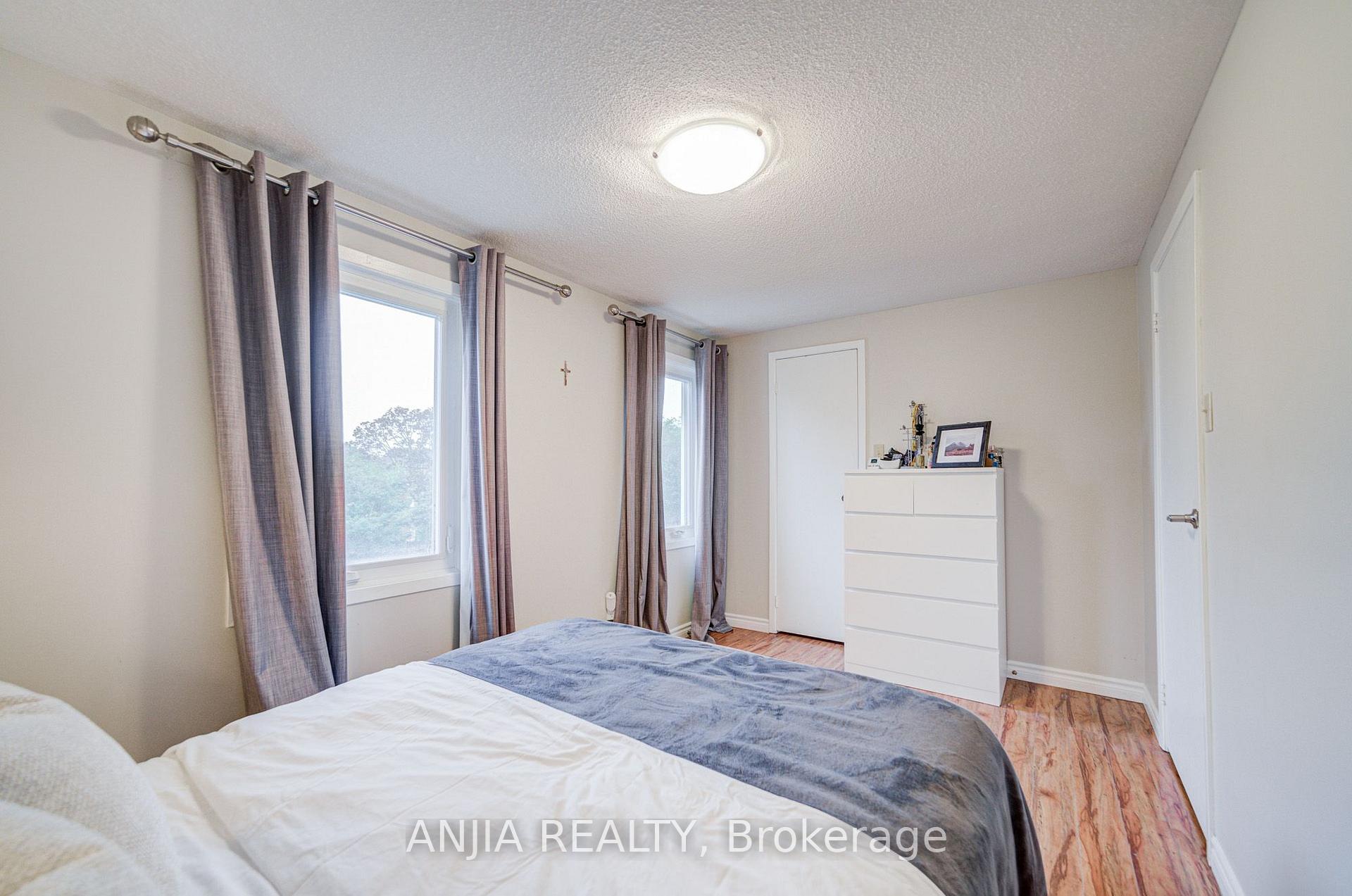 Photo 33 of 8 Maresfield Drive, Scarborough, Milliken — HOMEH