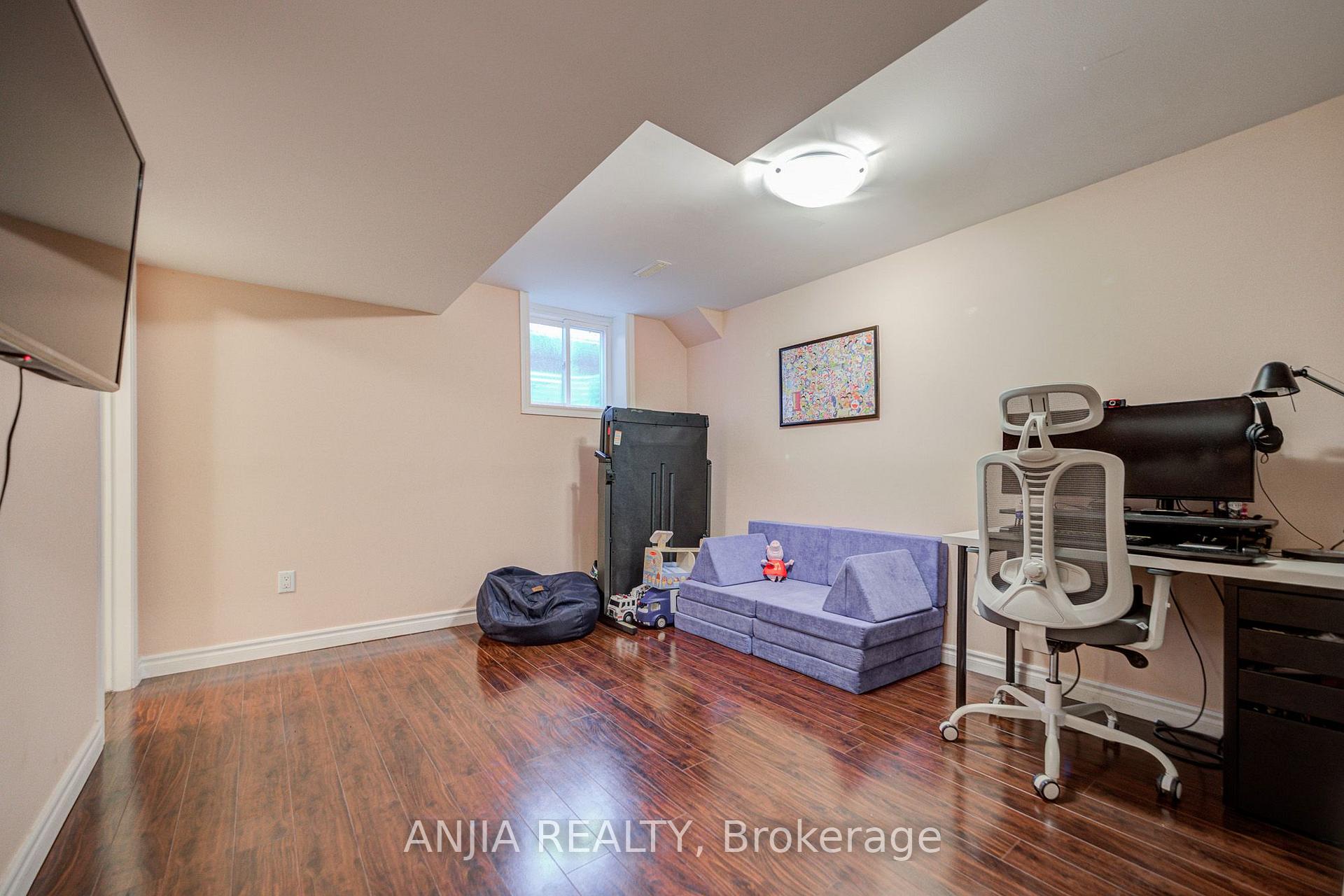 Photo 49 of 8 Maresfield Drive, Scarborough, Milliken — HOMEH