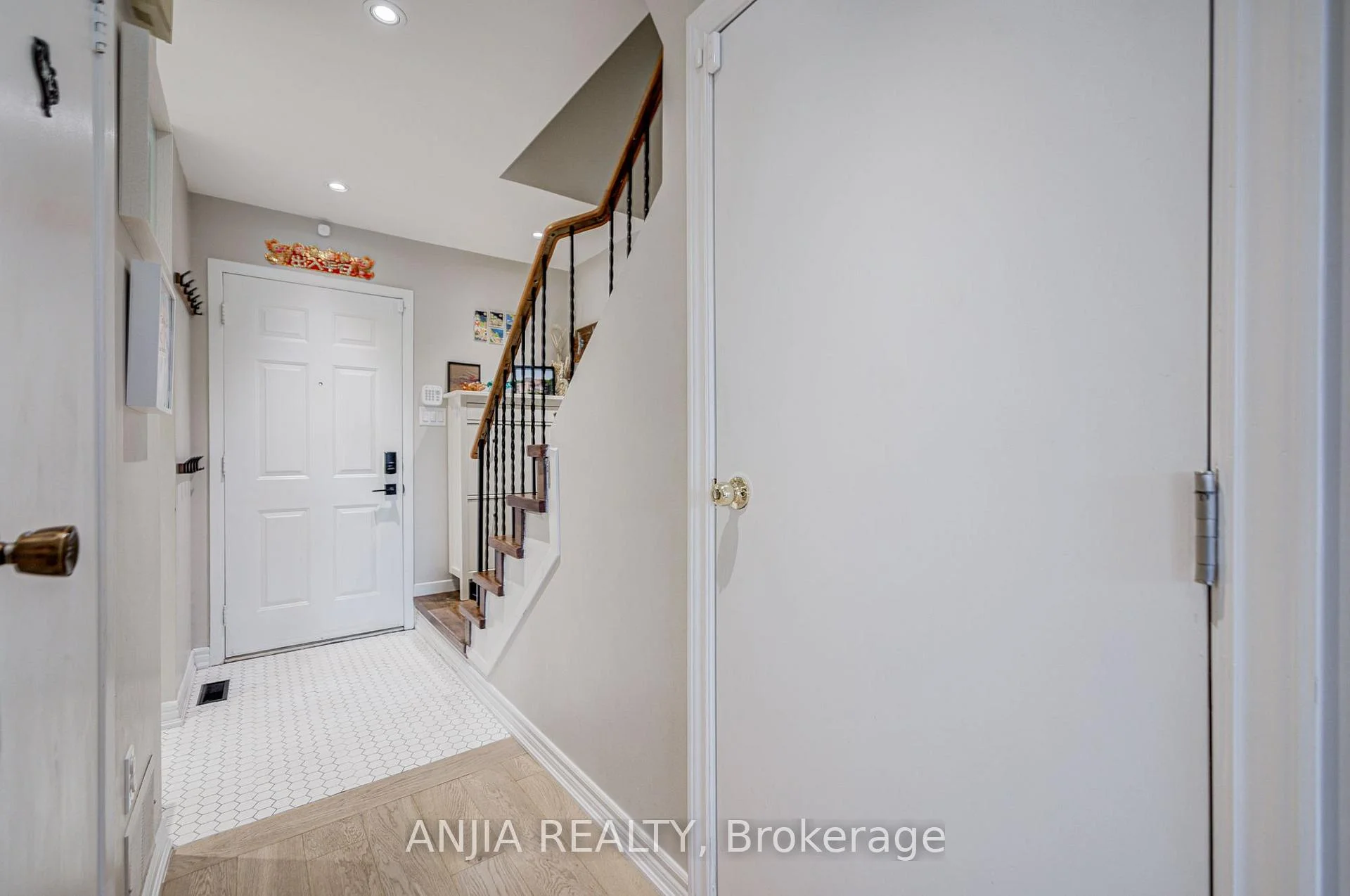 Photo 11 of 8 Maresfield Drive, Scarborough, Milliken — HOMEH