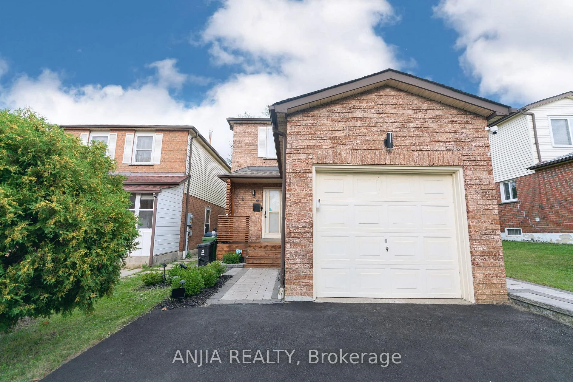 Photo 55 of 8 Maresfield Drive, Scarborough, Milliken — HOMEH
