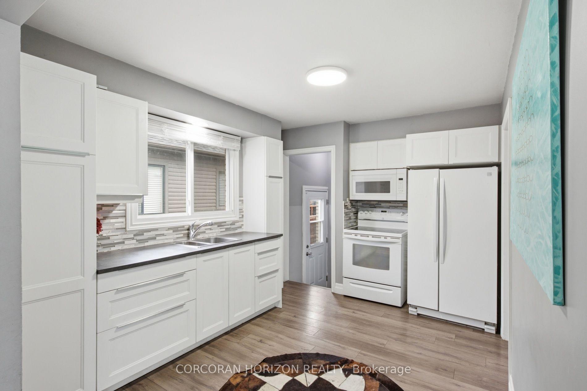 Photo 14 of 13 Mercer Road, Cambridge, Elgin Park/Coronation — HOMEH