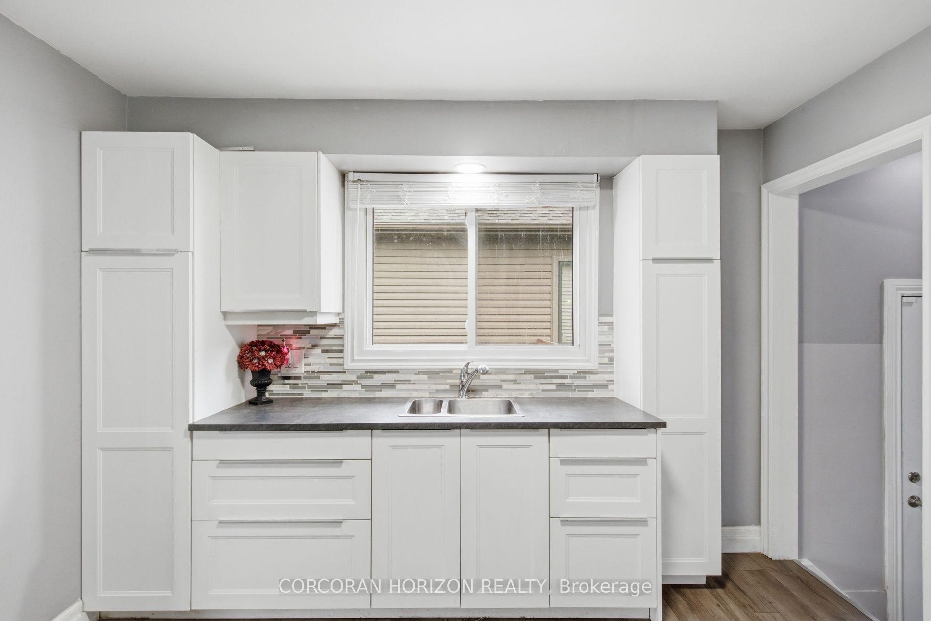 Photo 15 of 13 Mercer Road, Cambridge, Elgin Park/Coronation — HOMEH