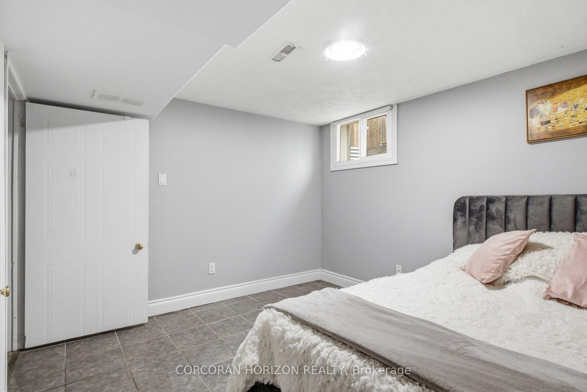 Photo 32 of 13 Mercer Road, Cambridge, Elgin Park/Coronation — HOMEH
