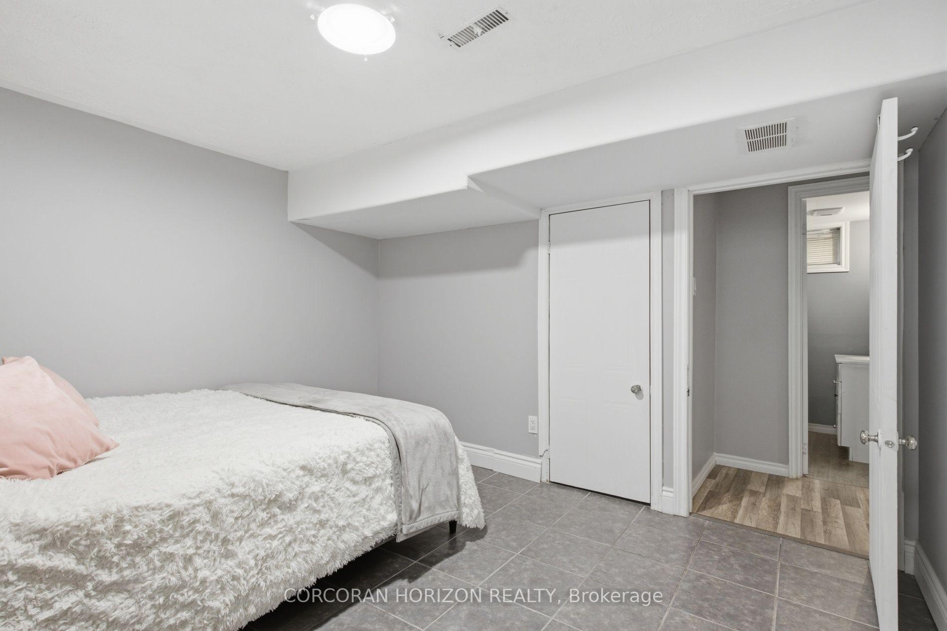 Photo 33 of 13 Mercer Road, Cambridge, Elgin Park/Coronation — HOMEH