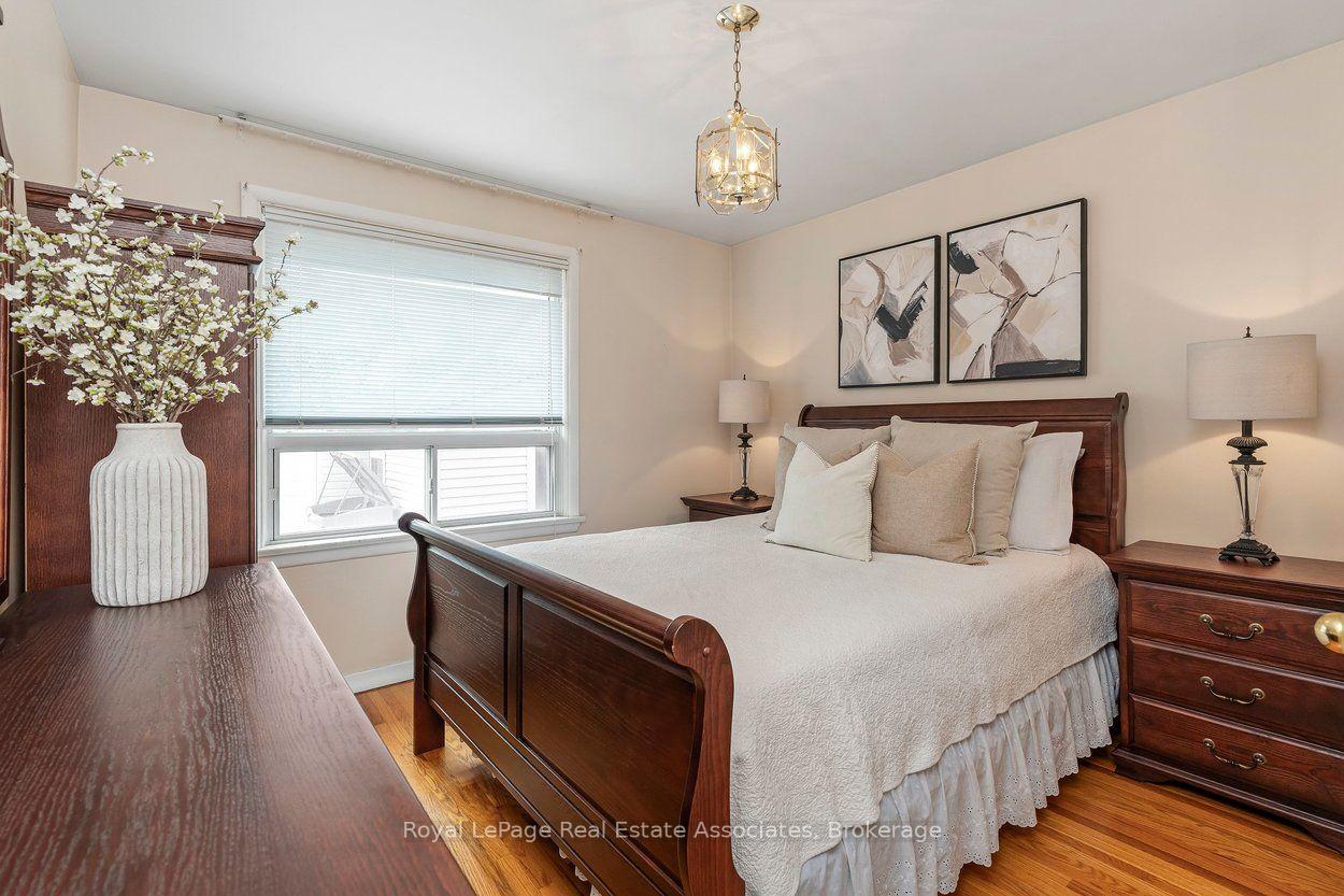 Photo 20 of 139 Vodden Street E, Brampton, Brampton North — HOMEH