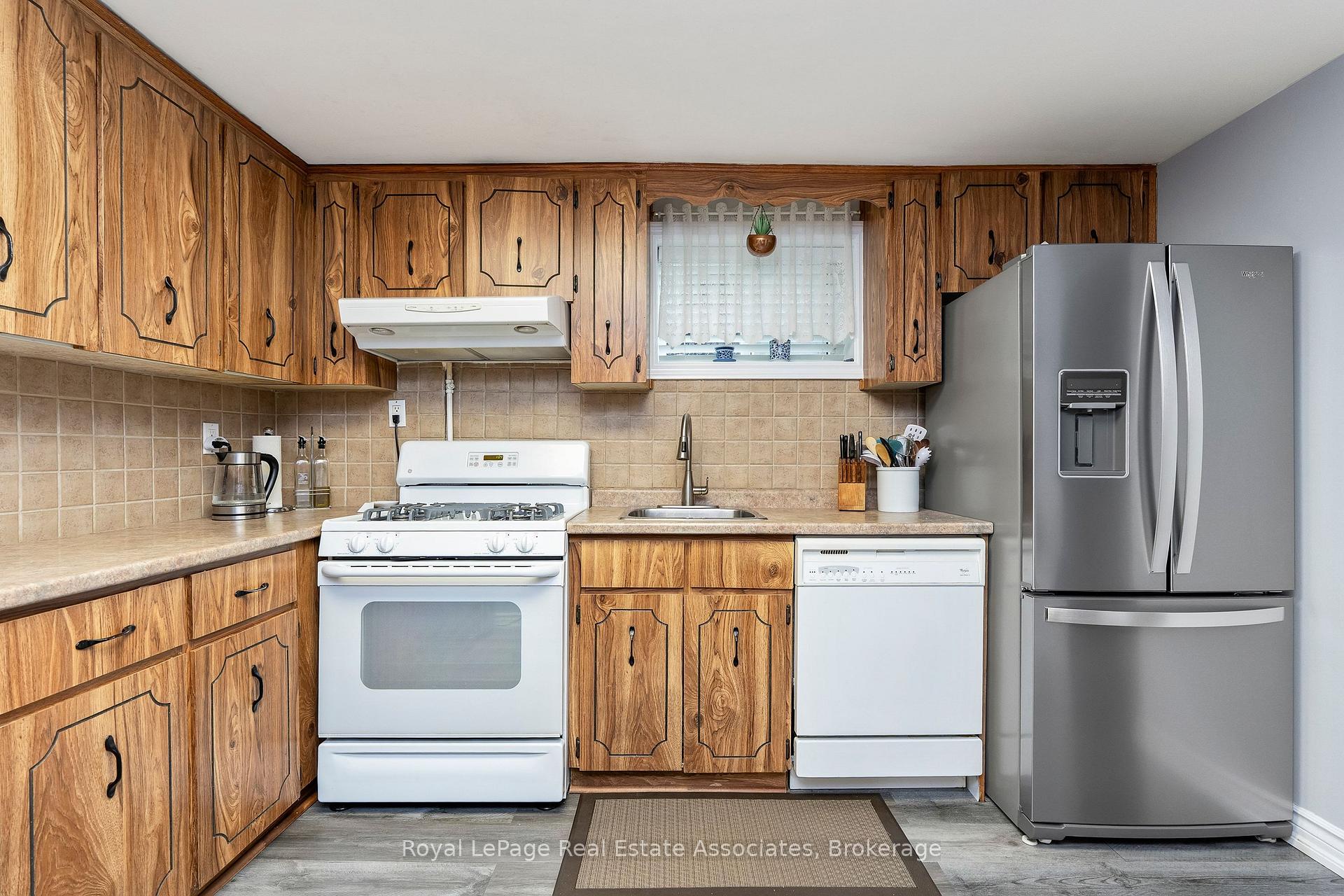 Photo 39 of 139 Vodden Street E, Brampton, Brampton North — HOMEH
