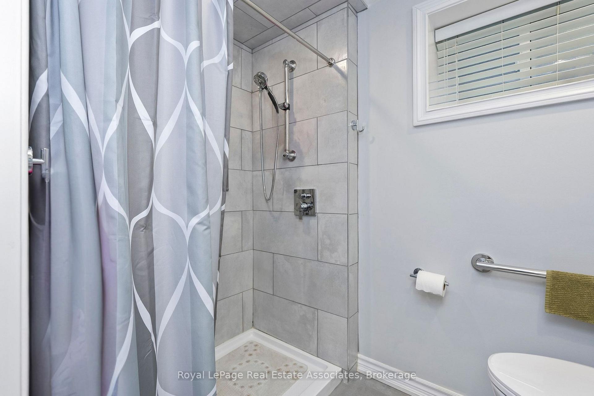 Photo 50 of 139 Vodden Street E, Brampton, Brampton North — HOMEH