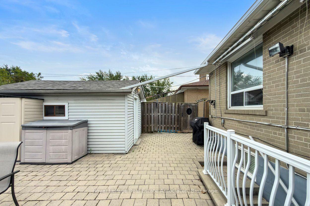 Photo 54 of 139 Vodden Street E, Brampton, Brampton North — HOMEH