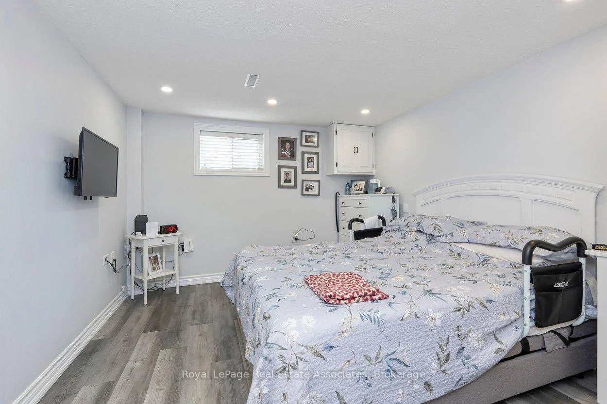 Photo 31 of 139 Vodden Street E, Brampton, Brampton North — HOMEH