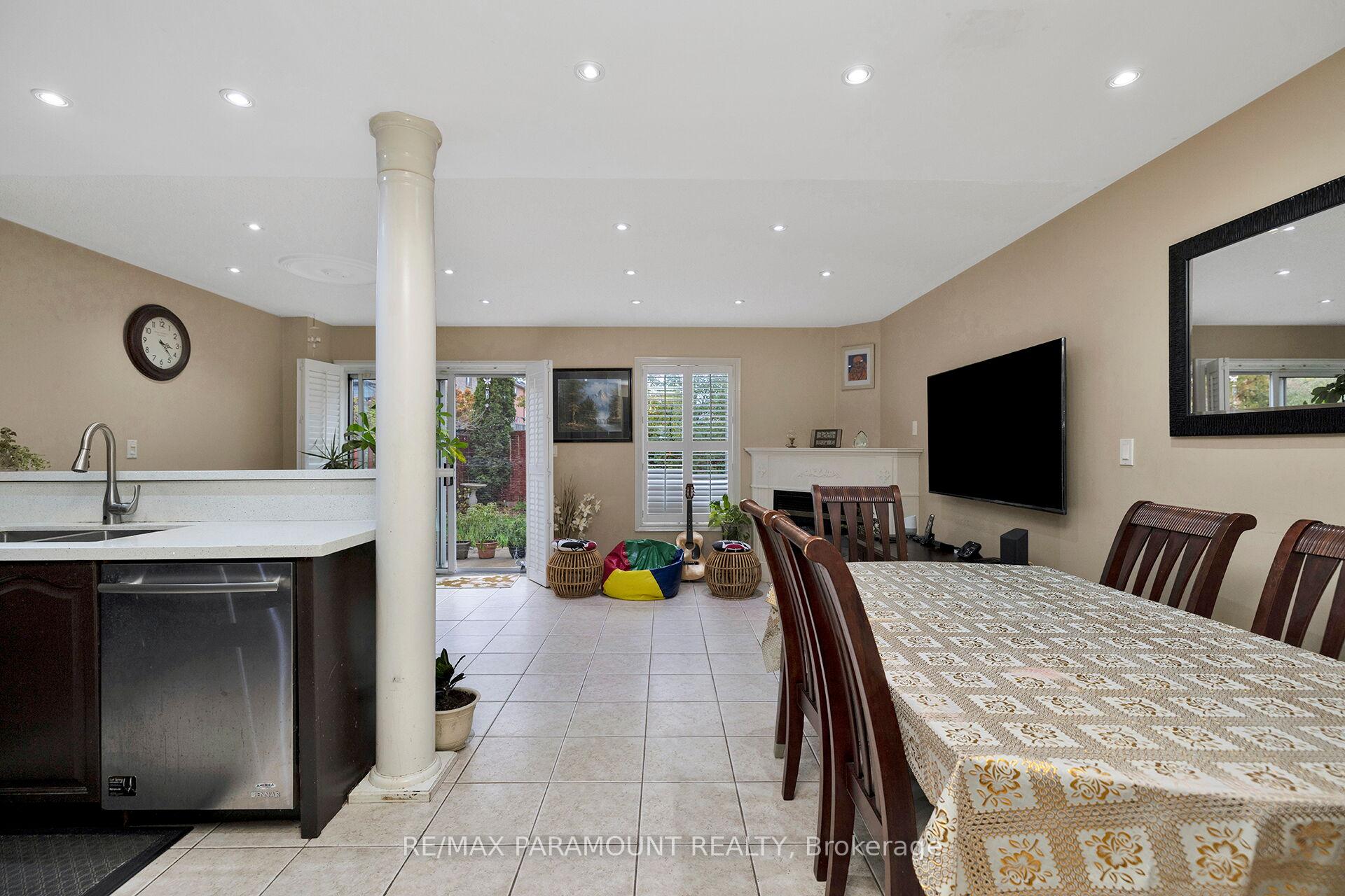 Photo 9 of Unit Upper, 7080 Magistrate Terrace, Mississauga, Meadowvale Village — HOMEH