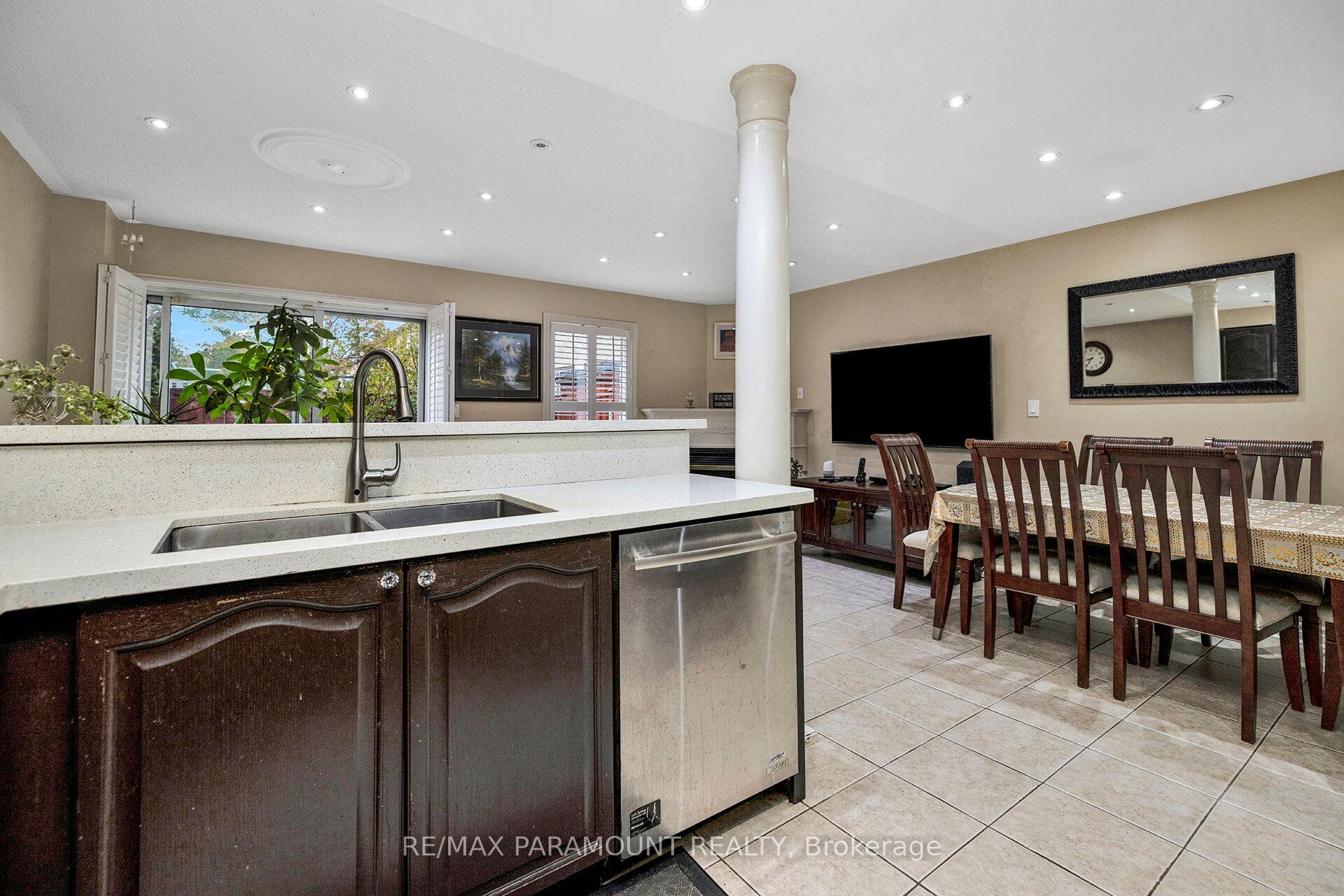 Photo 12 of Unit Upper, 7080 Magistrate Terrace, Mississauga, Meadowvale Village — HOMEH