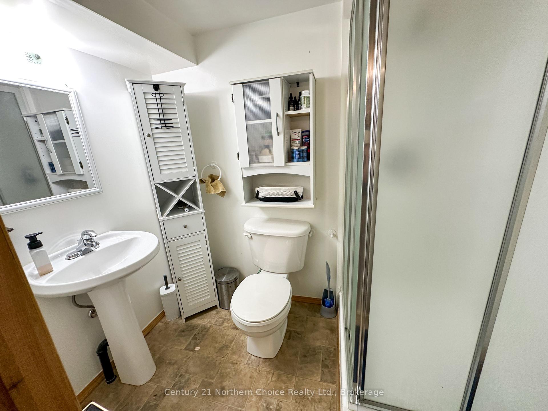 Photo 16 of 6 Oak Street, Ear Falls — HOMEH