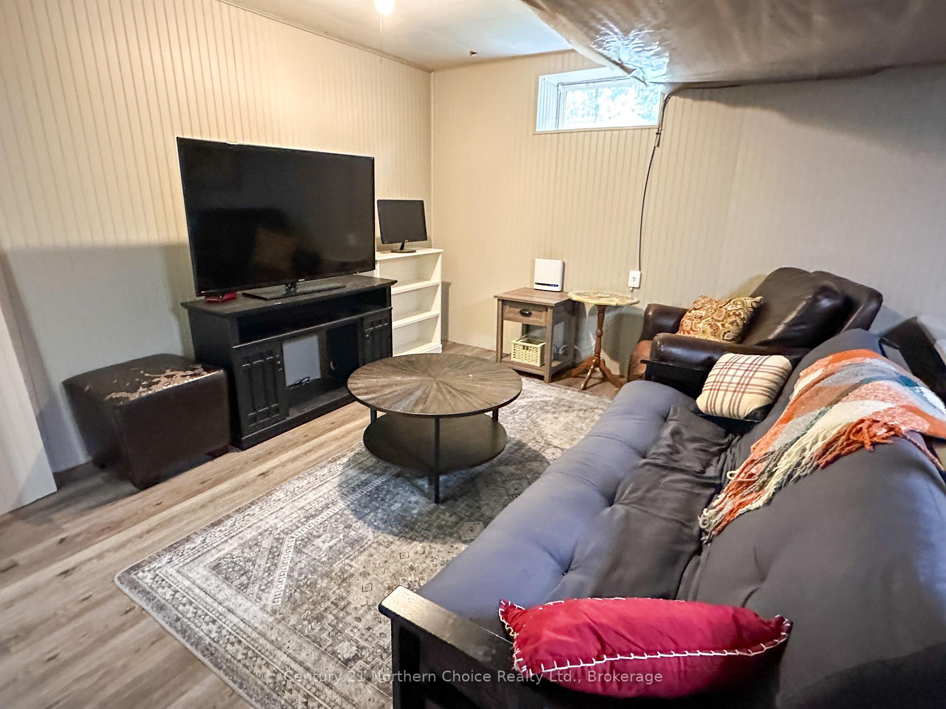 Photo 20 of 6 Oak Street, Ear Falls — HOMEH