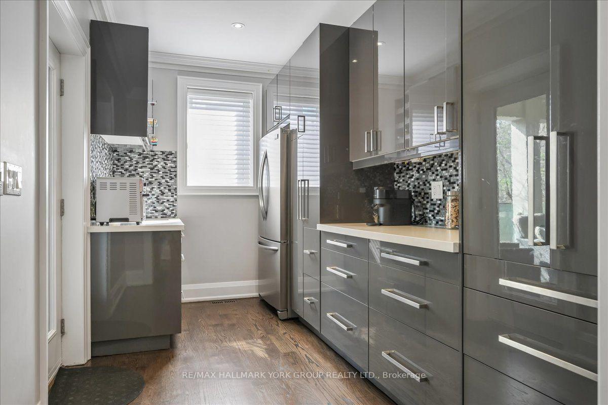 Photo 20 of 20 Ealing Drive, North York, St. Andrew-Windfields — HOMEH
