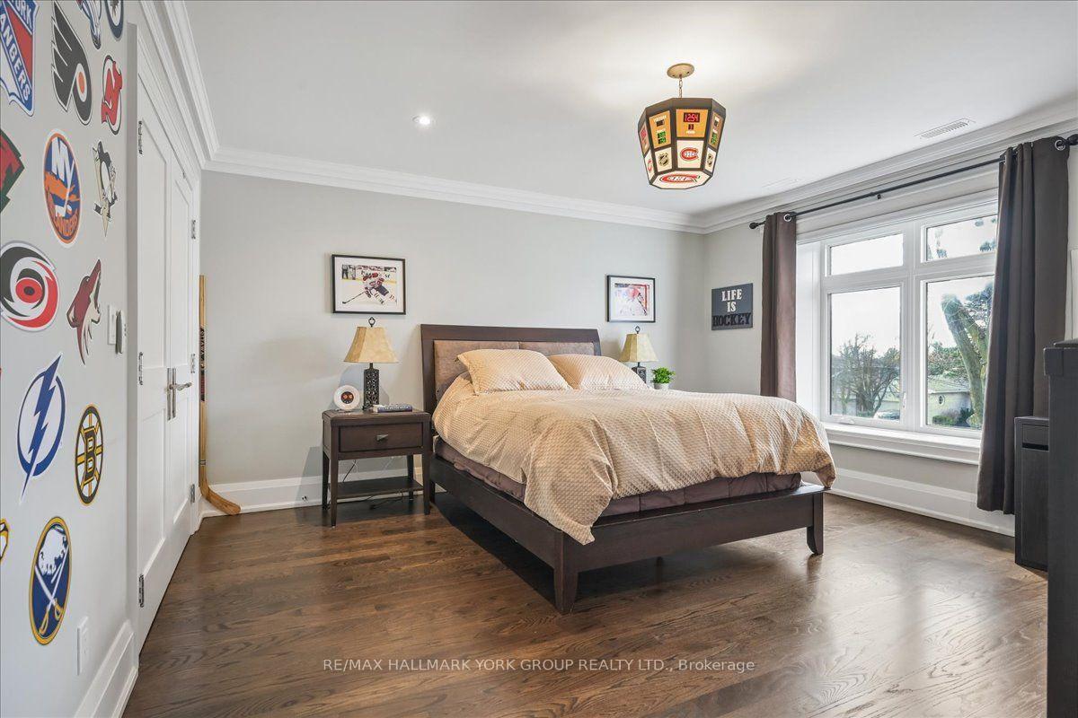 Photo 27 of 20 Ealing Drive, North York, St. Andrew-Windfields — HOMEH