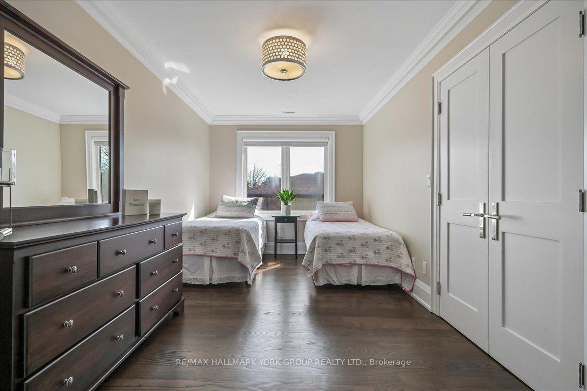 Photo 31 of 20 Ealing Drive, North York, St. Andrew-Windfields — HOMEH