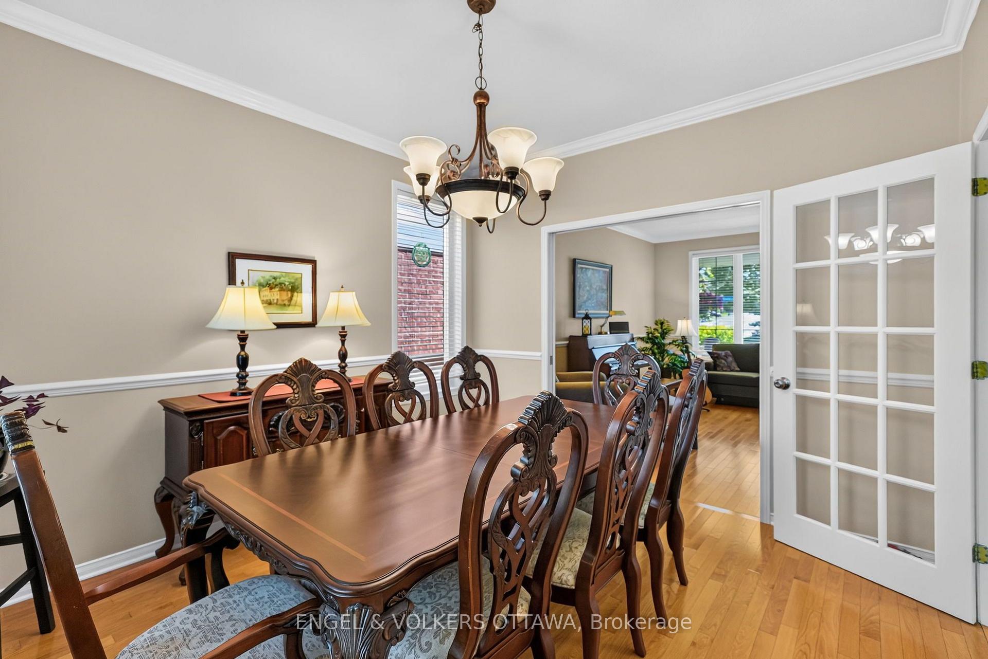 Photo 8 of 2812 Hank Rivers Drive, Ottawa, Upper Hunt Club — HOMEH