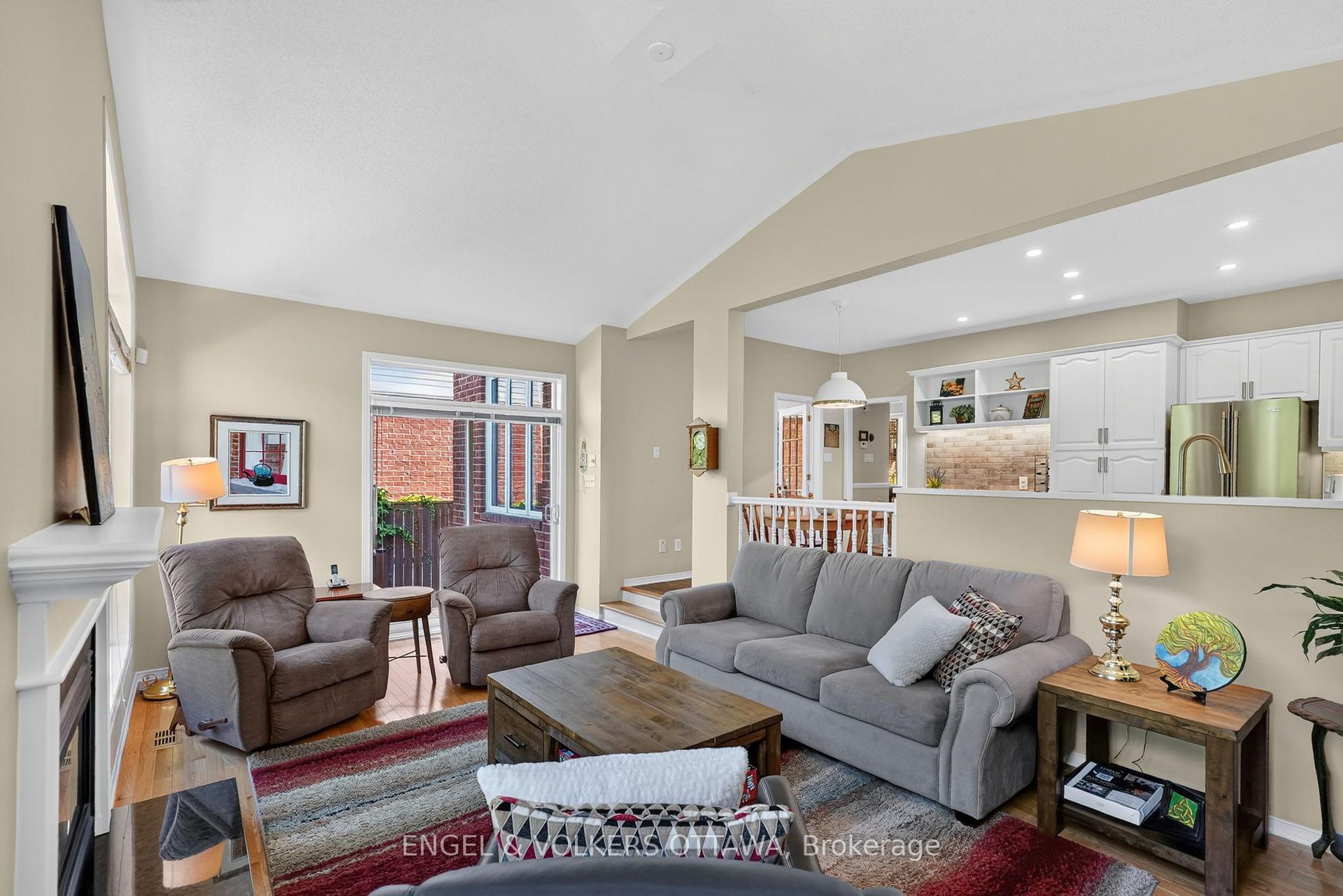 Photo 21 of 2812 Hank Rivers Drive, Ottawa, Upper Hunt Club — HOMEH