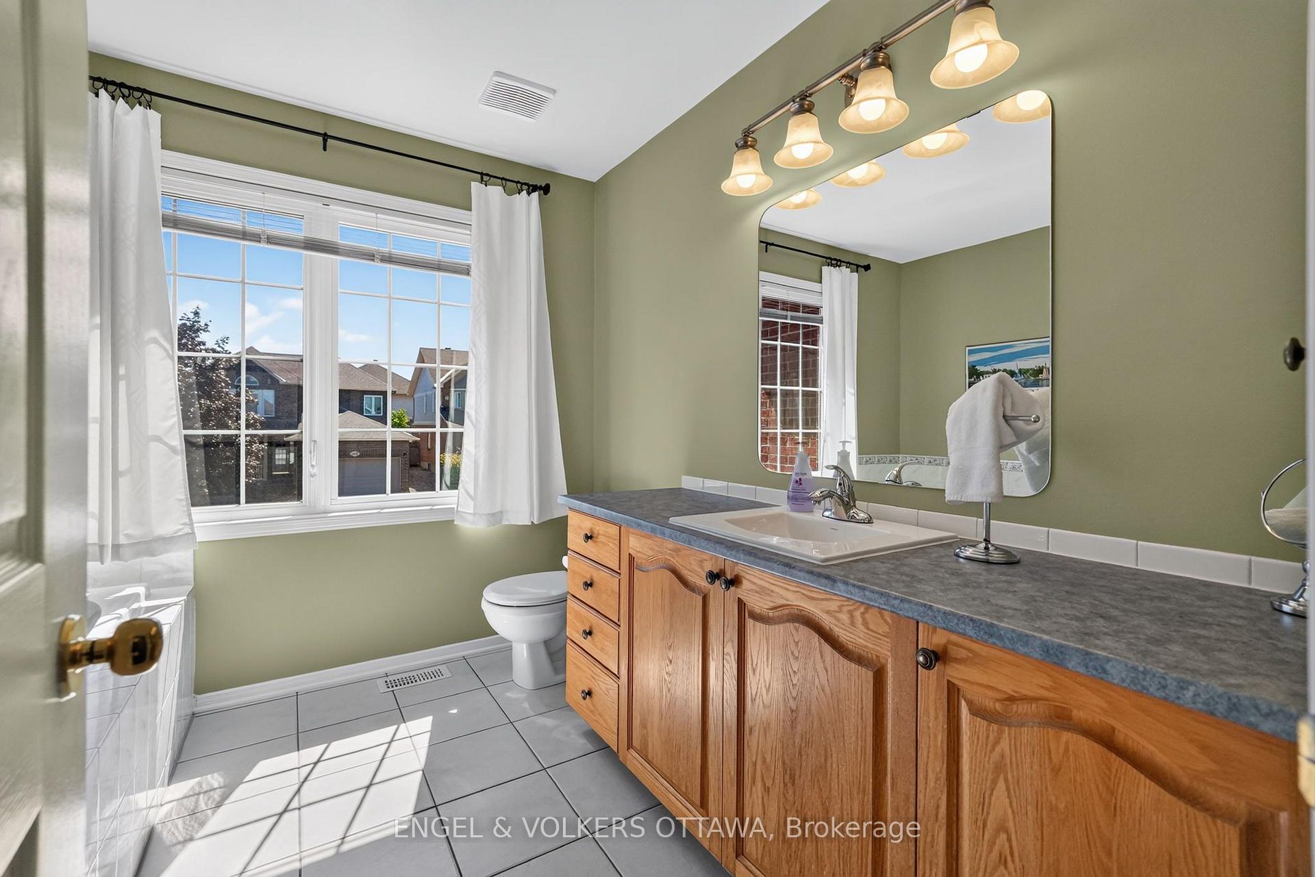 Photo 28 of 2812 Hank Rivers Drive, Ottawa, Upper Hunt Club — HOMEH