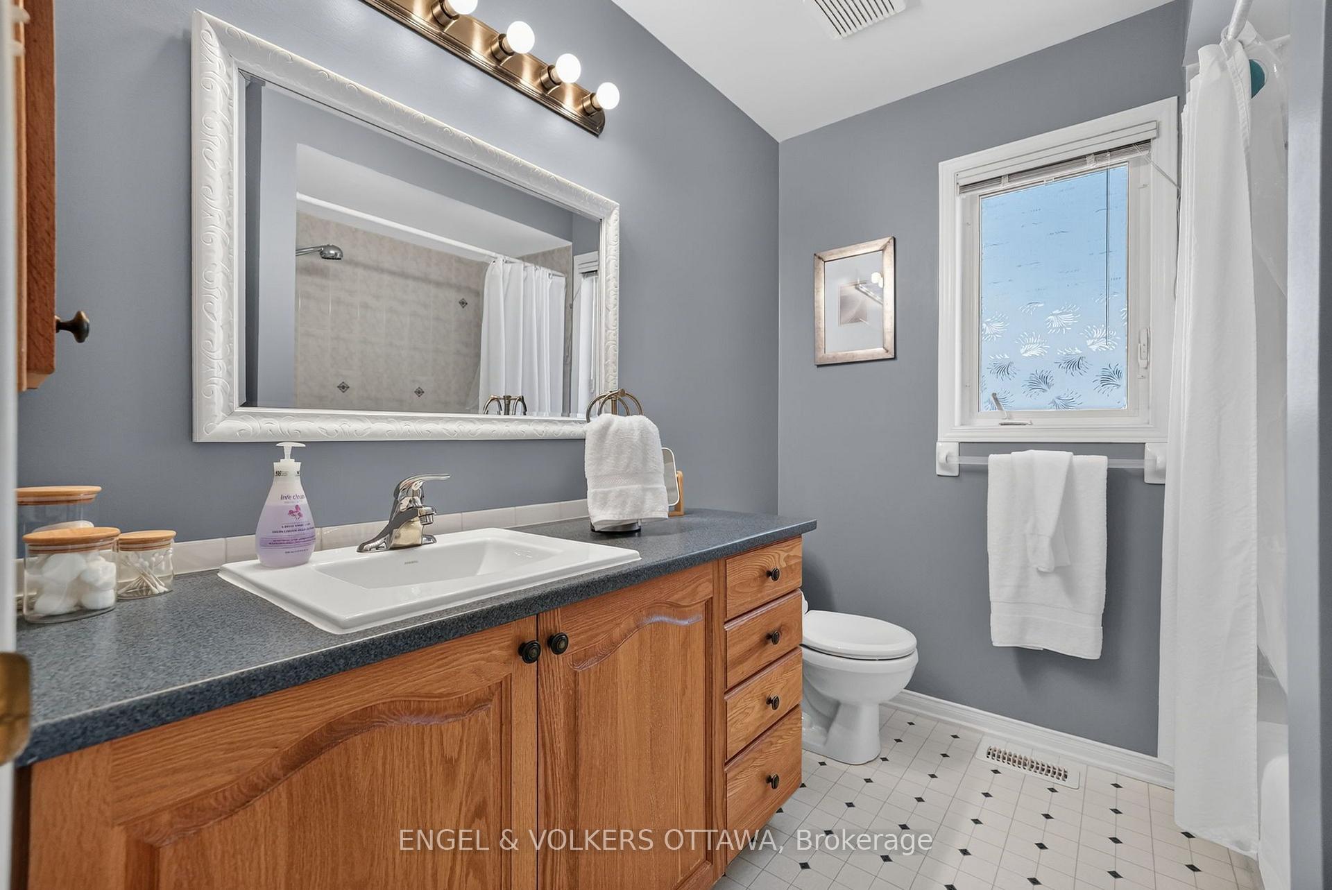 Photo 36 of 2812 Hank Rivers Drive, Ottawa, Upper Hunt Club — HOMEH