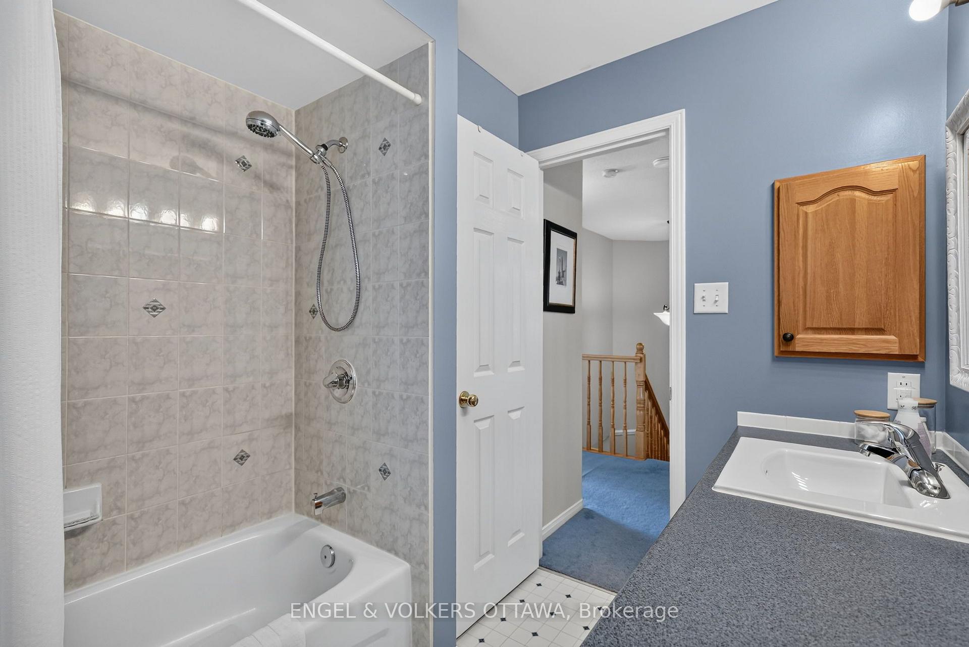 Photo 37 of 2812 Hank Rivers Drive, Ottawa, Upper Hunt Club — HOMEH