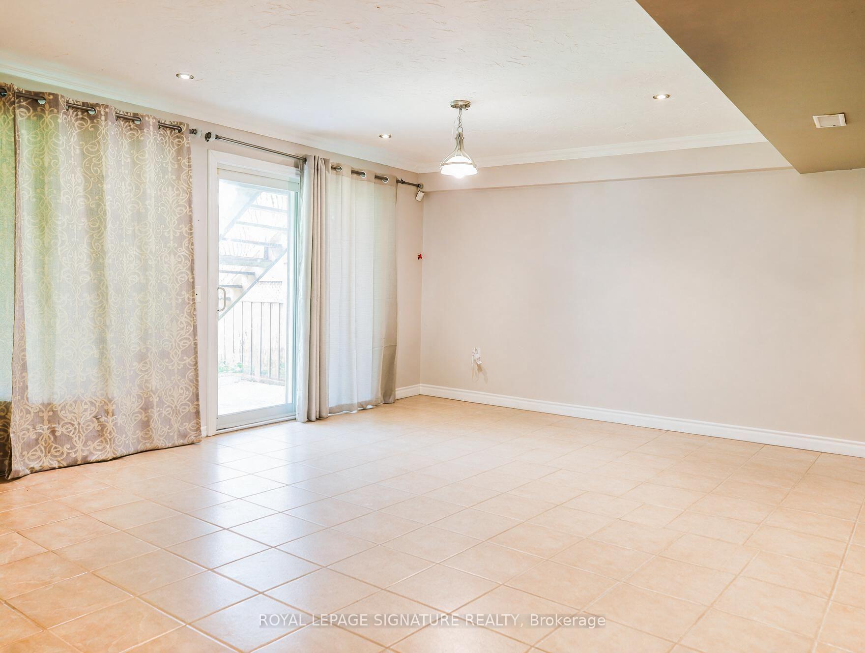Photo 8 of Unit Basement, 503 Thornhill Woods Drive, Vaughan, Patterson — HOMEH