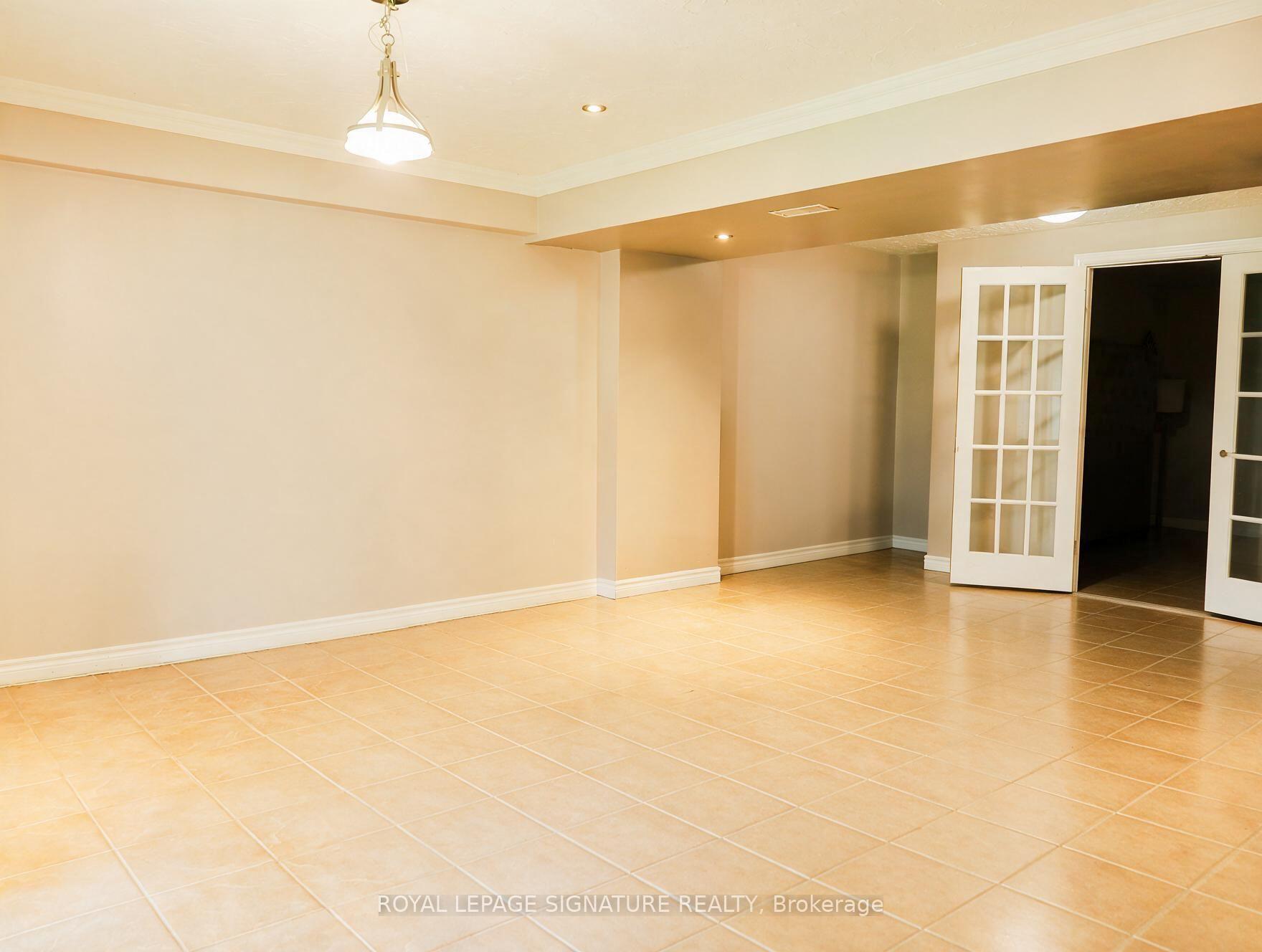 Photo 12 of Unit Basement, 503 Thornhill Woods Drive, Vaughan, Patterson — HOMEH