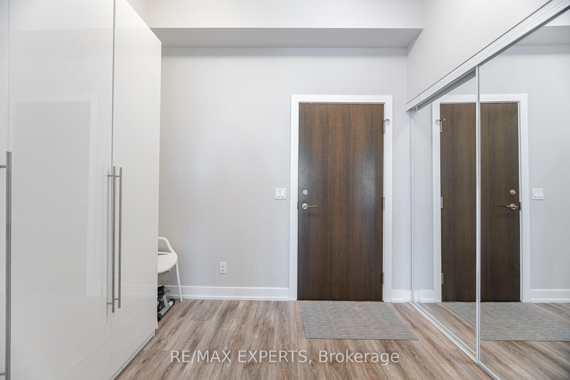 Photo 4 of Unit 2207, 28 Linden Street, Toronto, North St. James Town — HOMEH