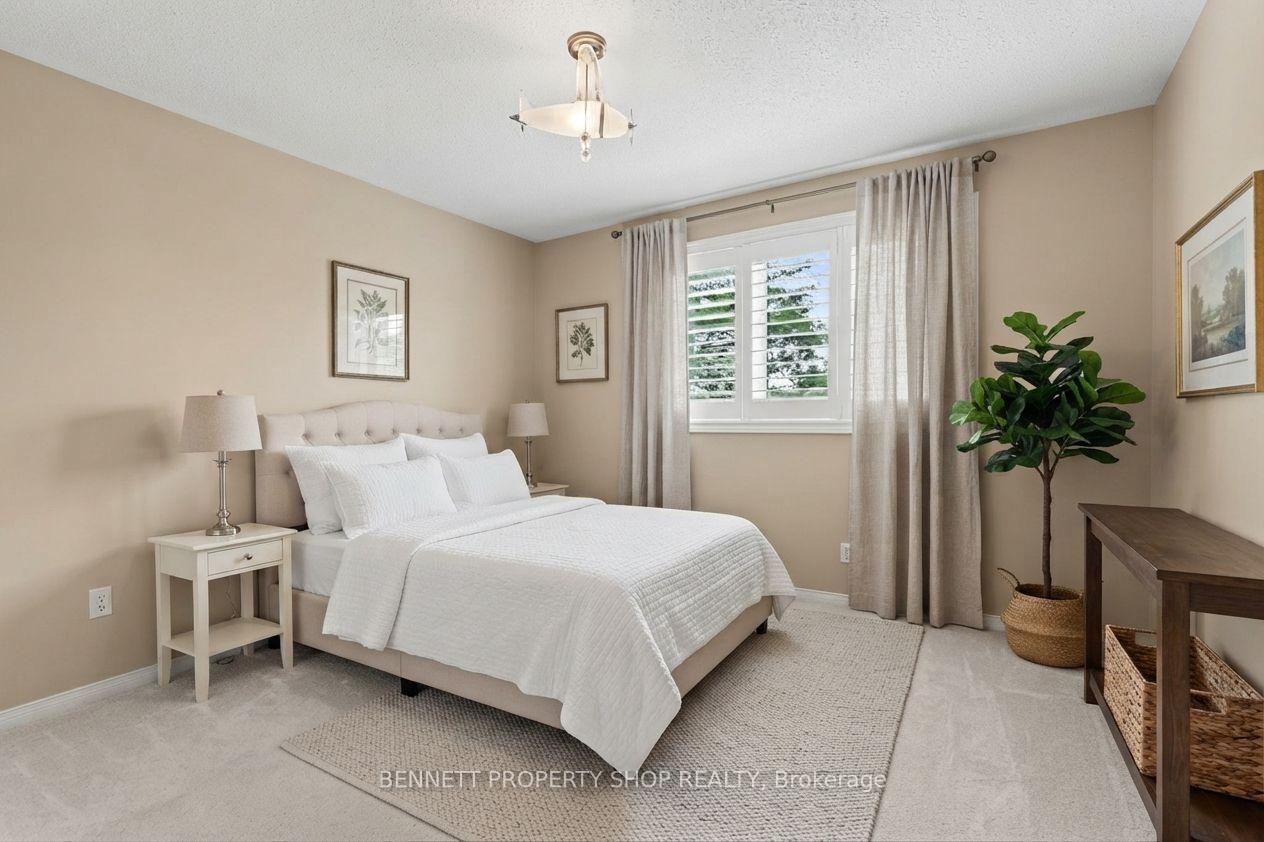 Photo 15 of 21 Stonepath Crescent, Ottawa, Stittsville (Central) — HOMEH