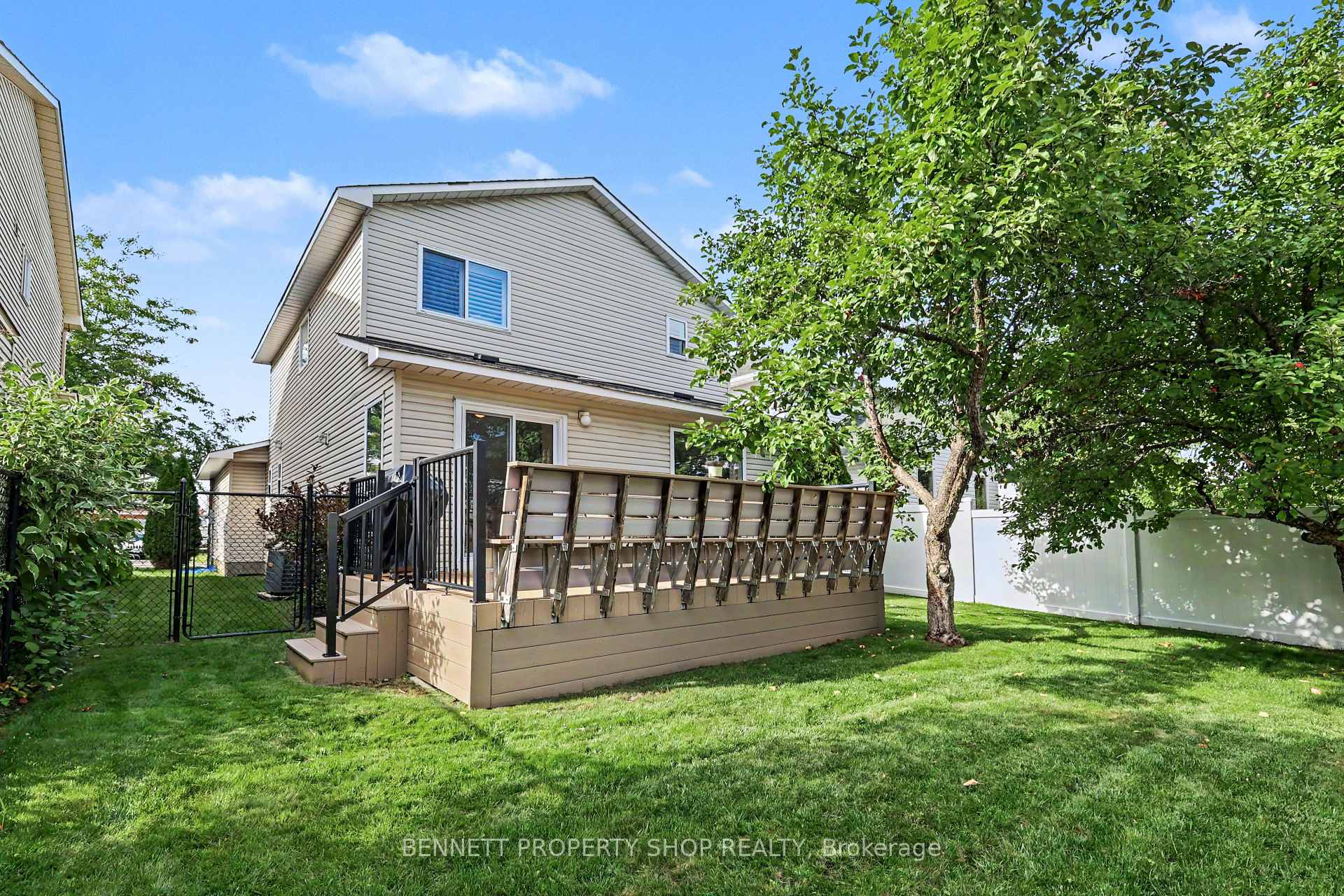 Photo 22 of 21 Stonepath Crescent, Ottawa, Stittsville (Central) — HOMEH