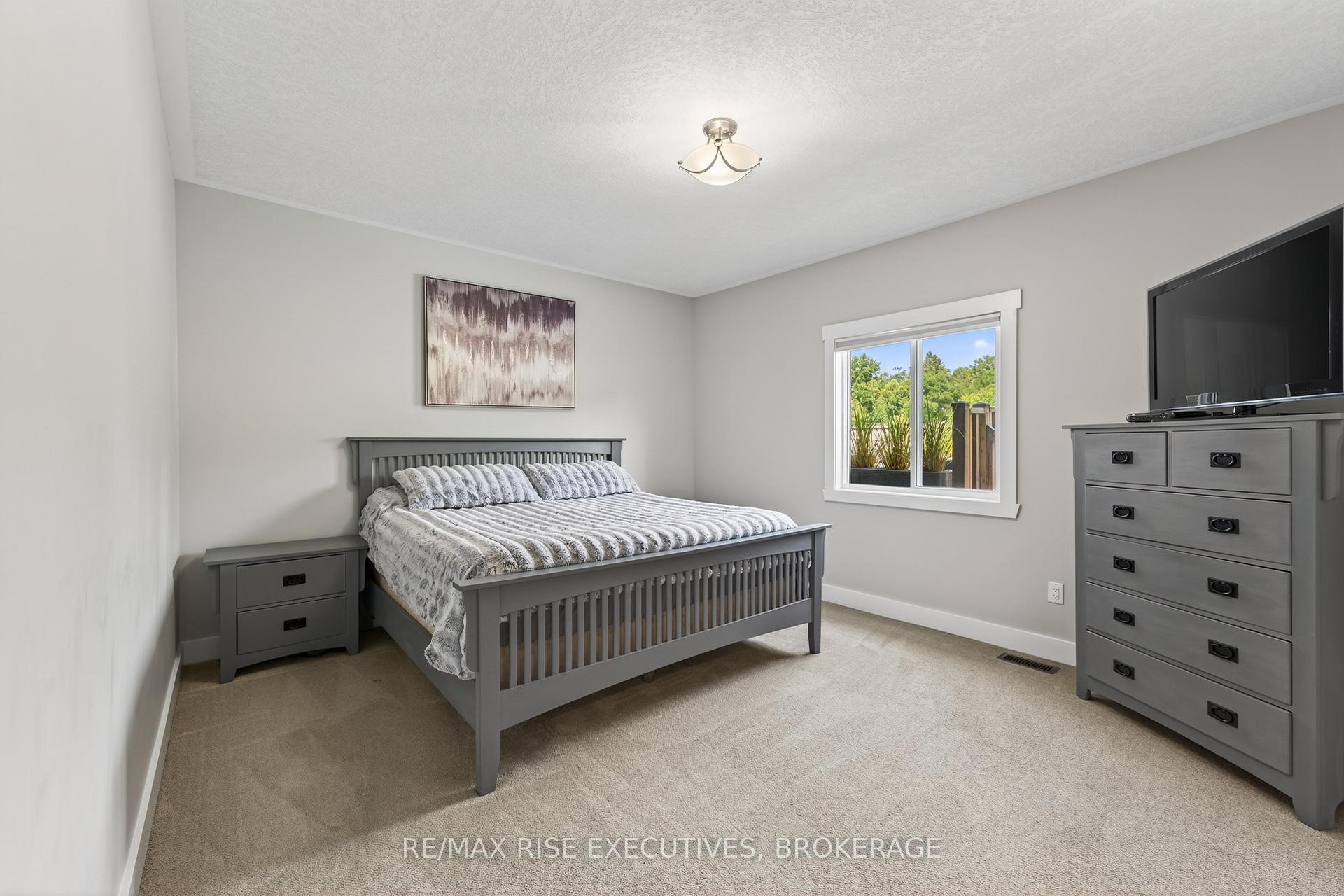 Photo 18 of 131 Morgan Drive, Frontenac, Frontenac South — HOMEH