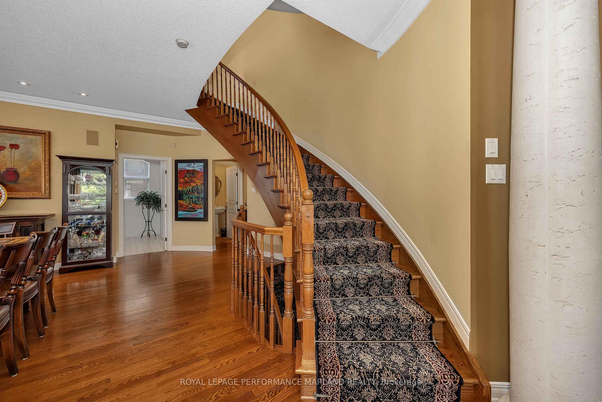 Photo 18 of 69 Echo Drive, Ottawa, Ottawa East — HOMEH