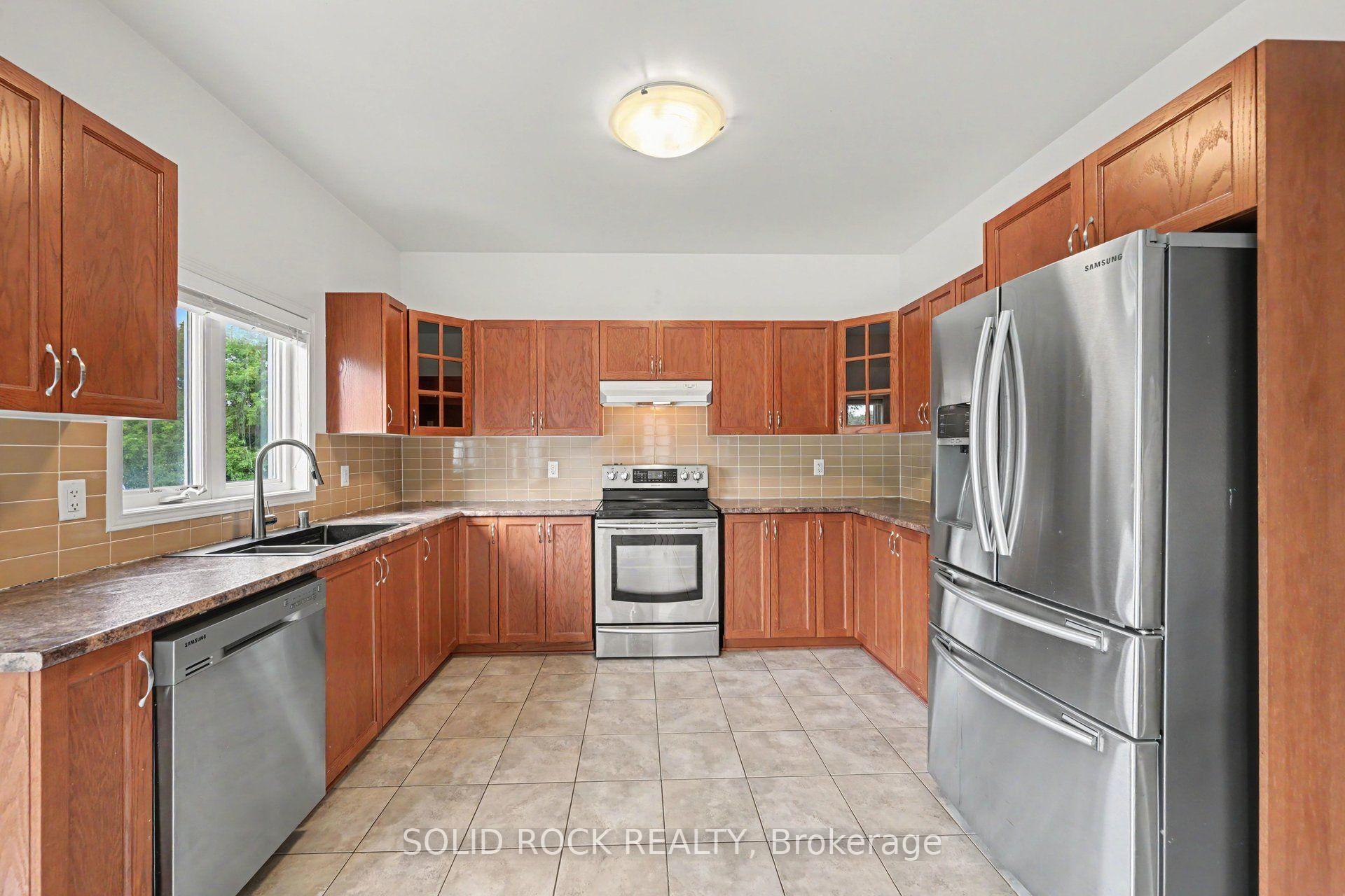 Photo 12 of 111 Leo Moskos Street, Arnprior, Arnprior — HOMEH