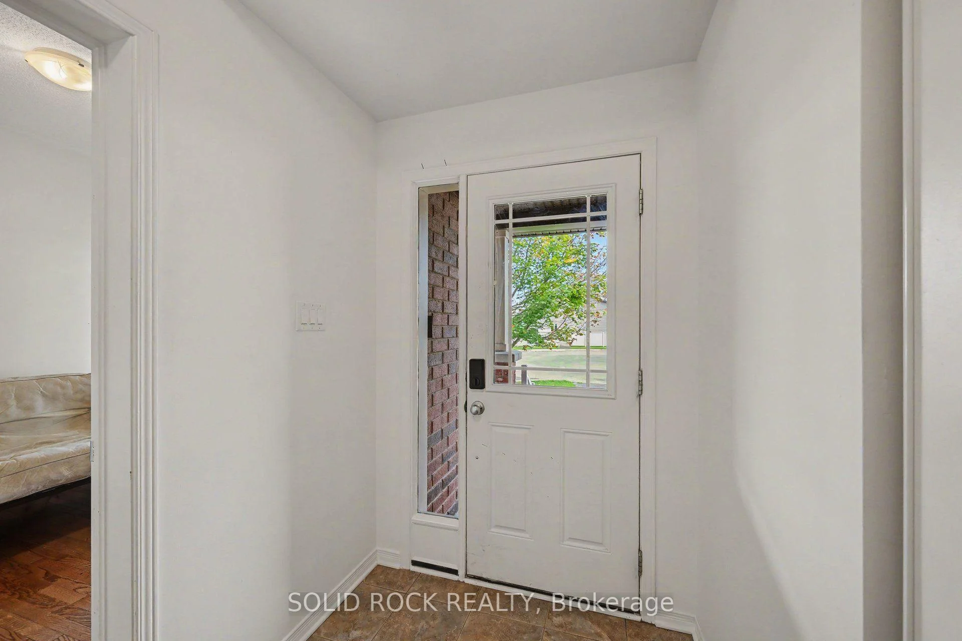 Photo 7 of 111 Leo Moskos Street, Arnprior, Arnprior — HOMEH