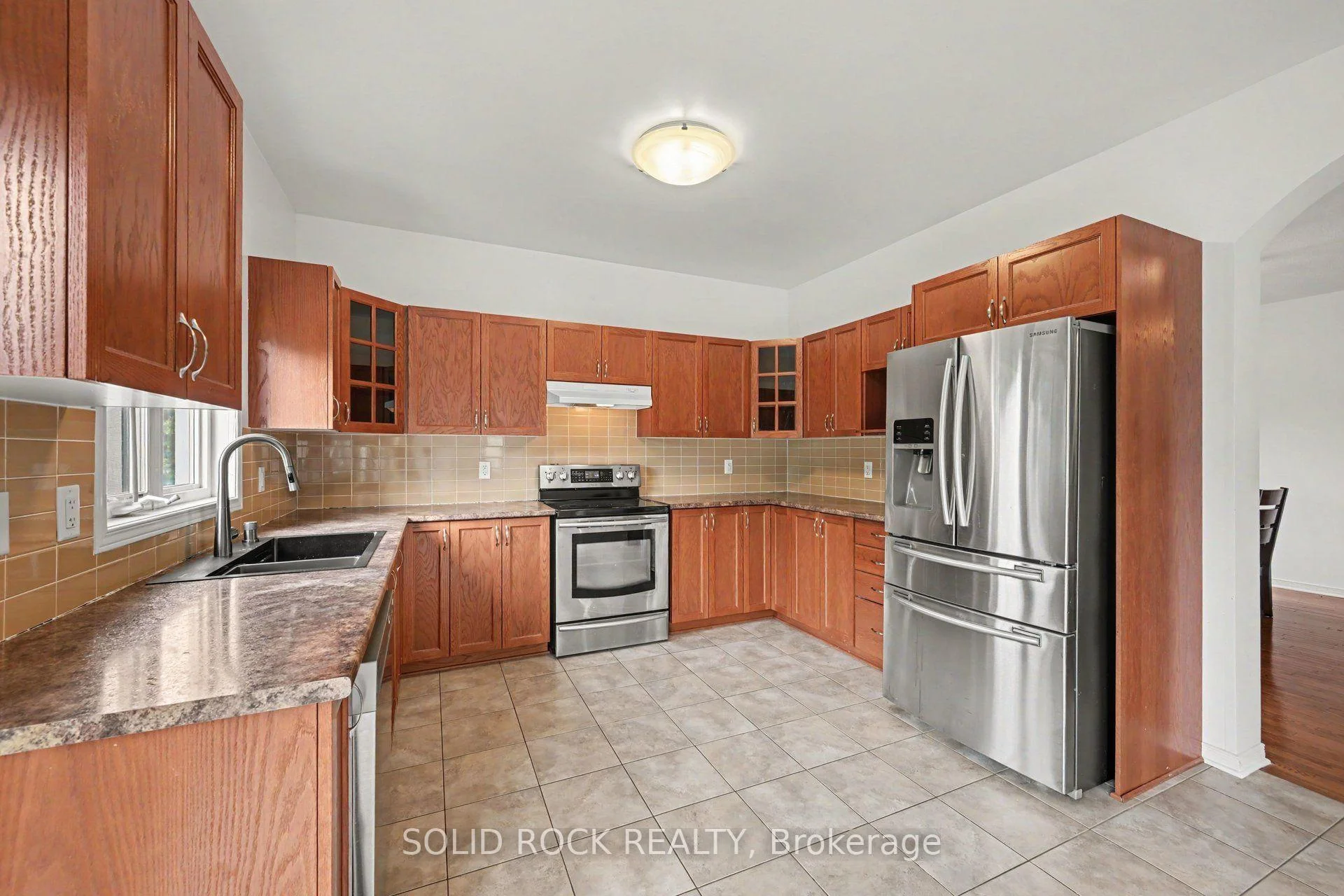 Photo 10 of 111 Leo Moskos Street, Arnprior, Arnprior — HOMEH