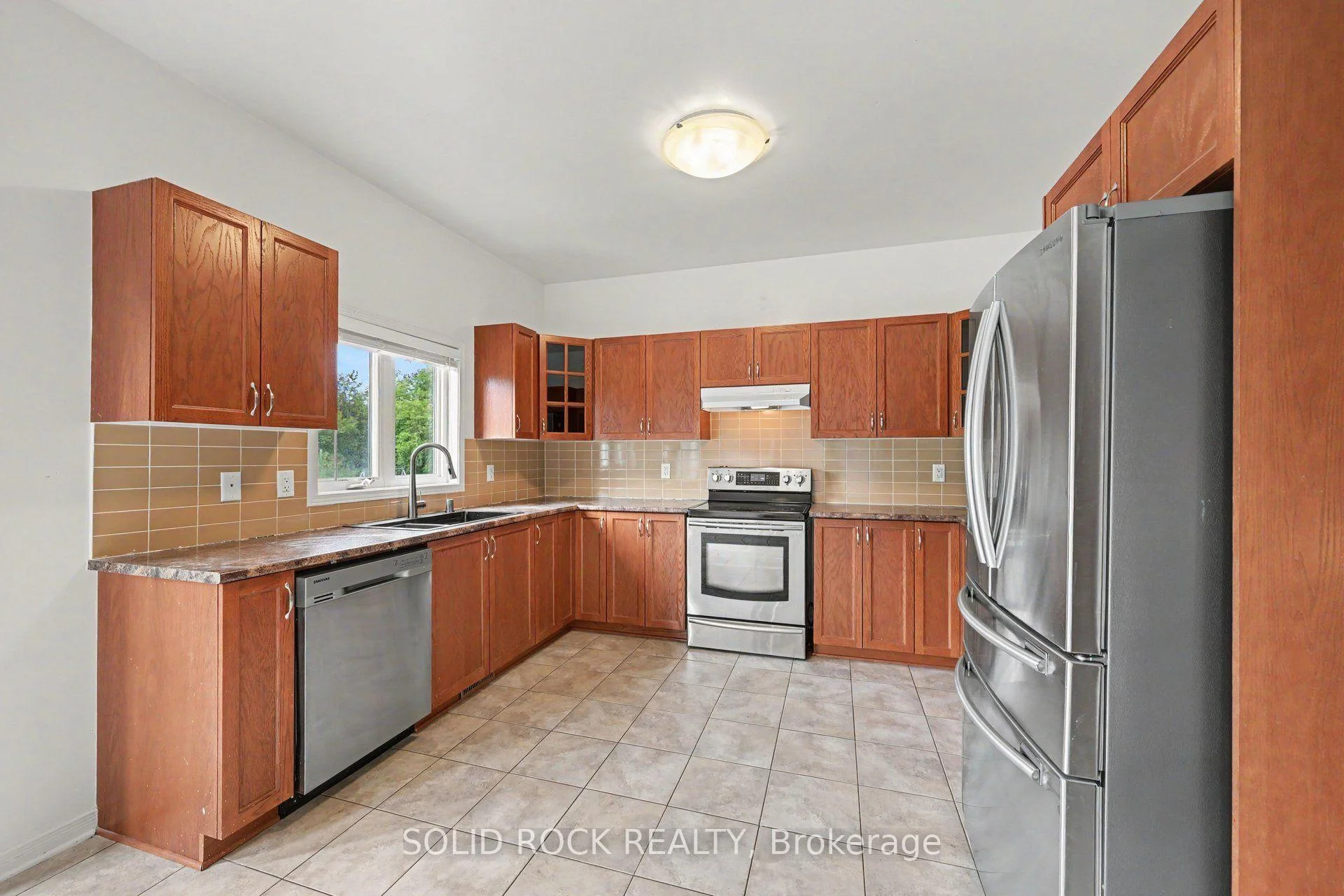 Photo 11 of 111 Leo Moskos Street, Arnprior, Arnprior — HOMEH