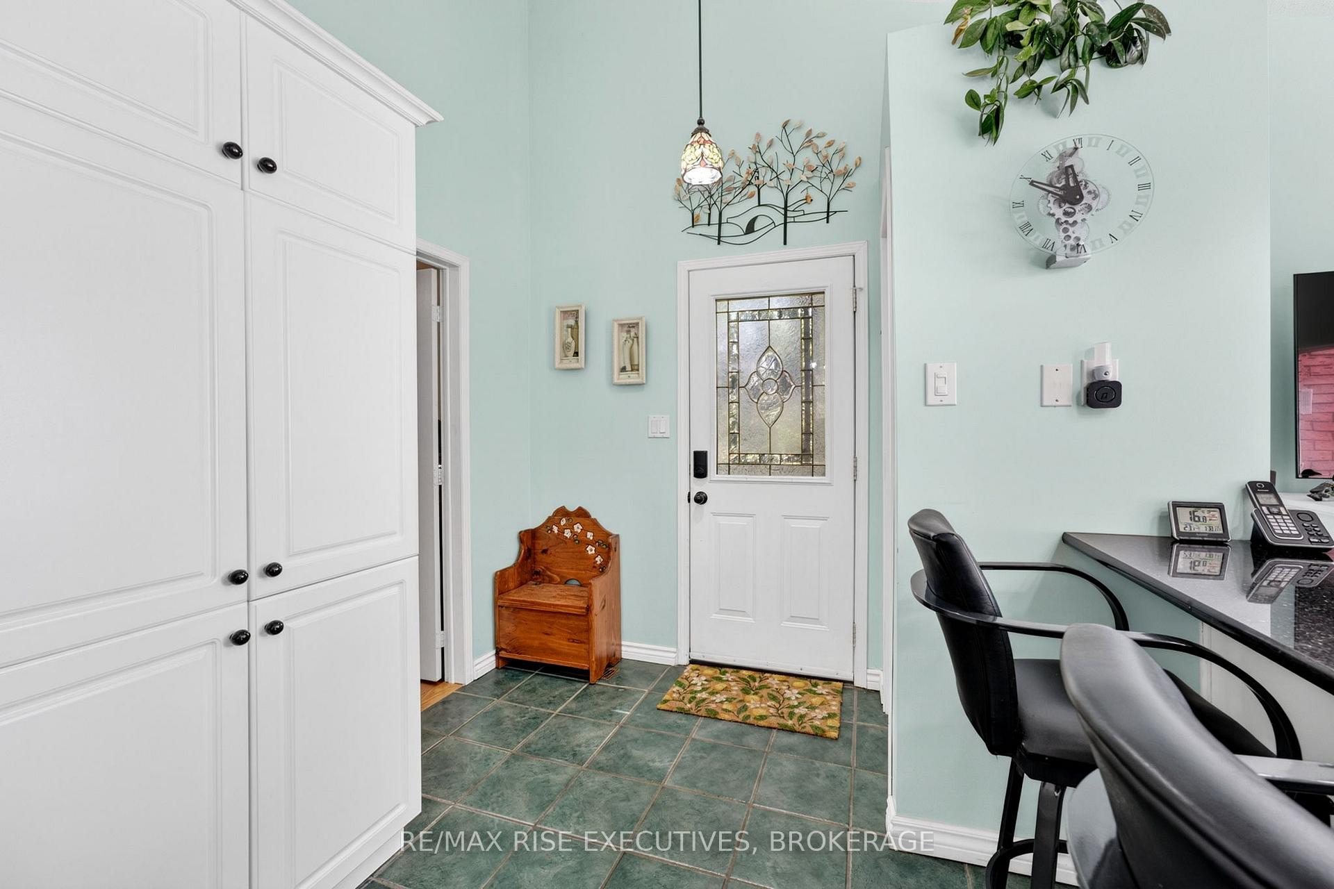 Photo 3 of 3481 Buck Point Lane, Frontenac, Frontenac South — HOMEH