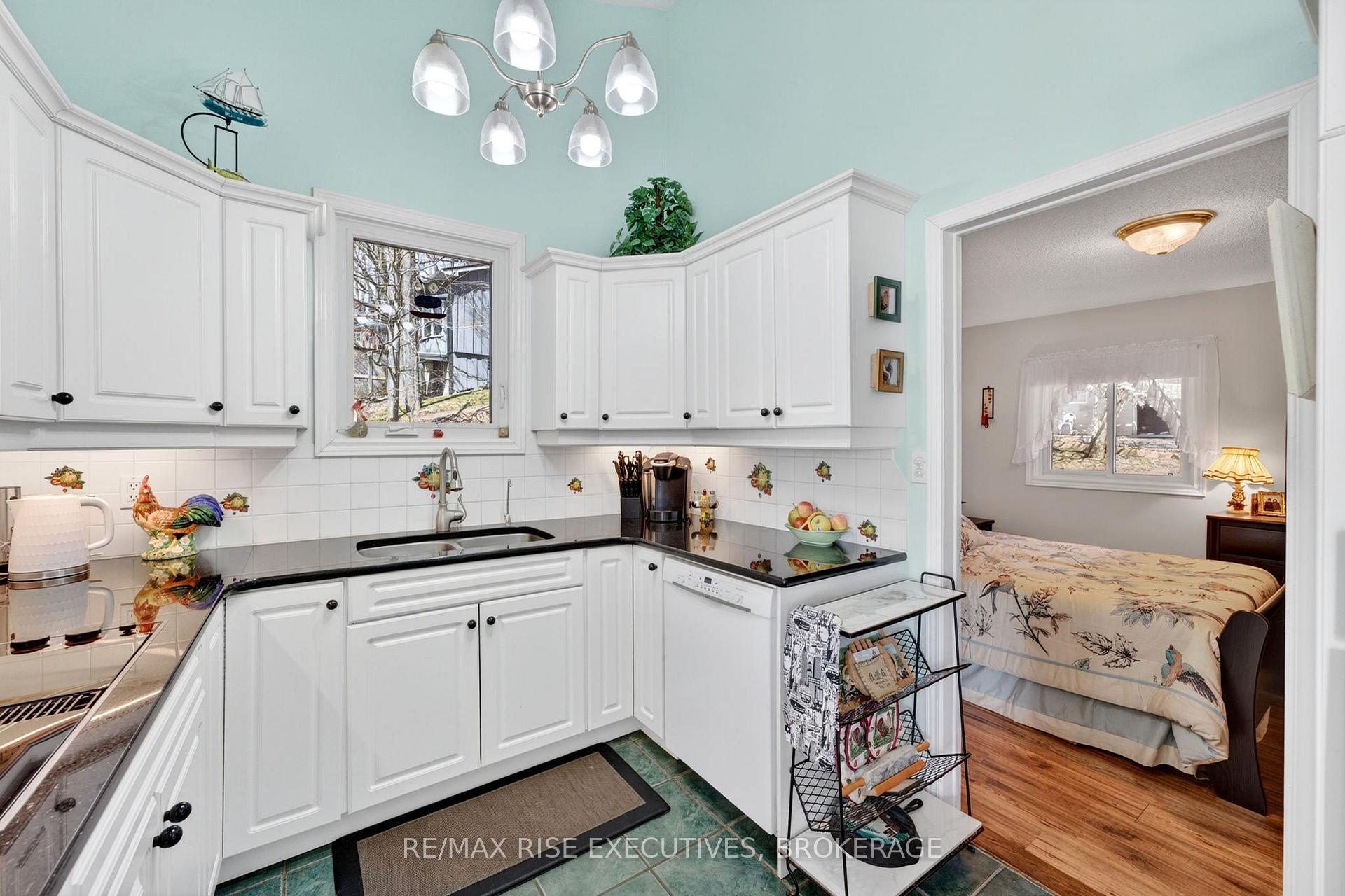 Photo 9 of 3481 Buck Point Lane, Frontenac, Frontenac South — HOMEH