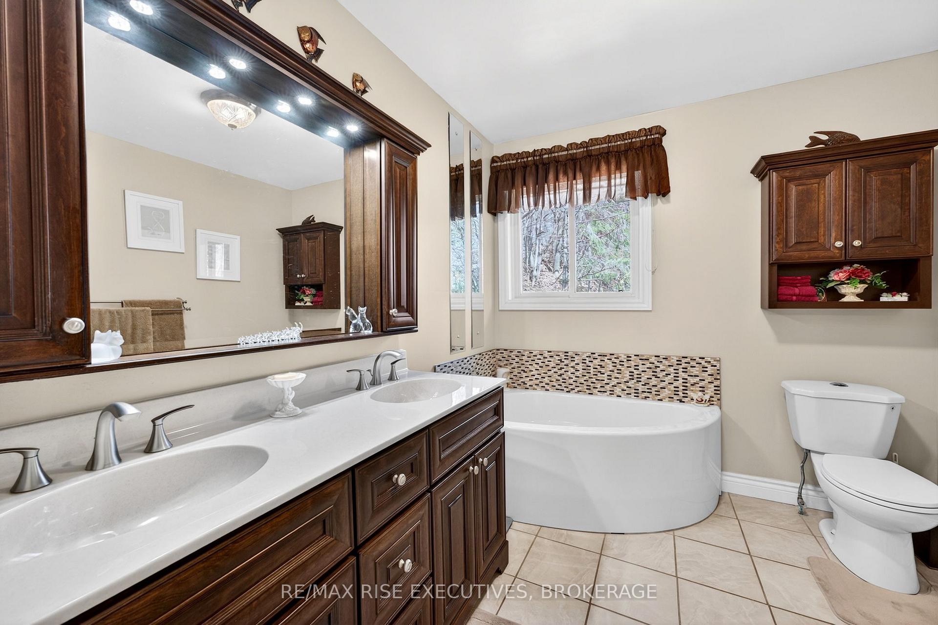 Photo 15 of 3481 Buck Point Lane, Frontenac, Frontenac South — HOMEH