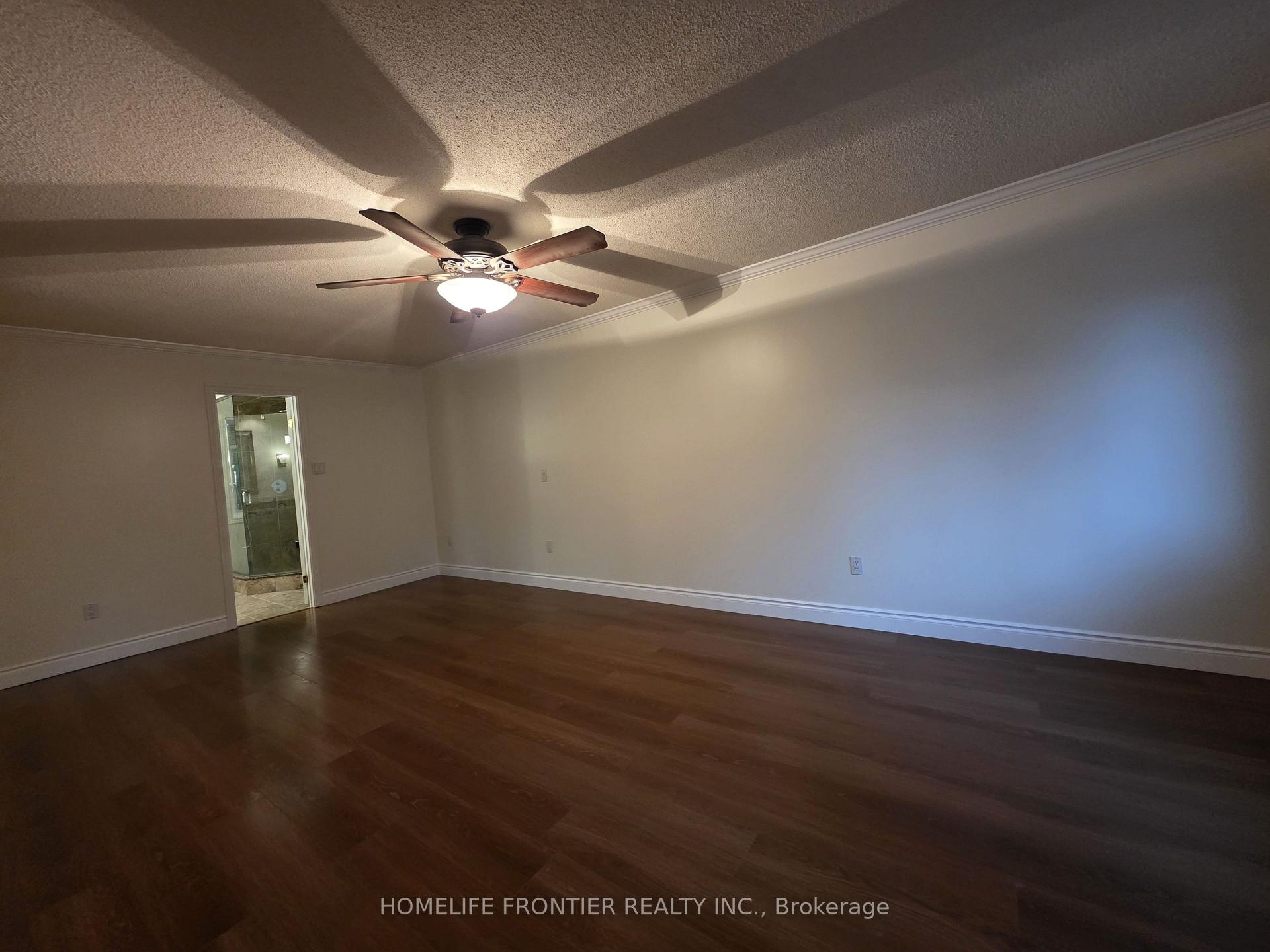 Photo 19 of 367 Herridge Circle, Newmarket, Huron Heights-Leslie Valley — HOMEH