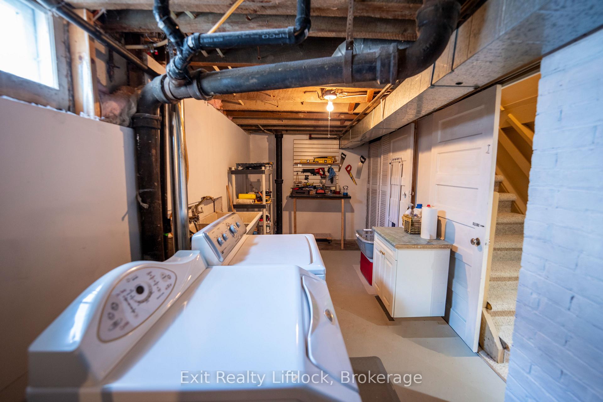 Photo 16 of 521 Mckellar Street, Peterborough, Otonabee Ward 1 — HOMEH