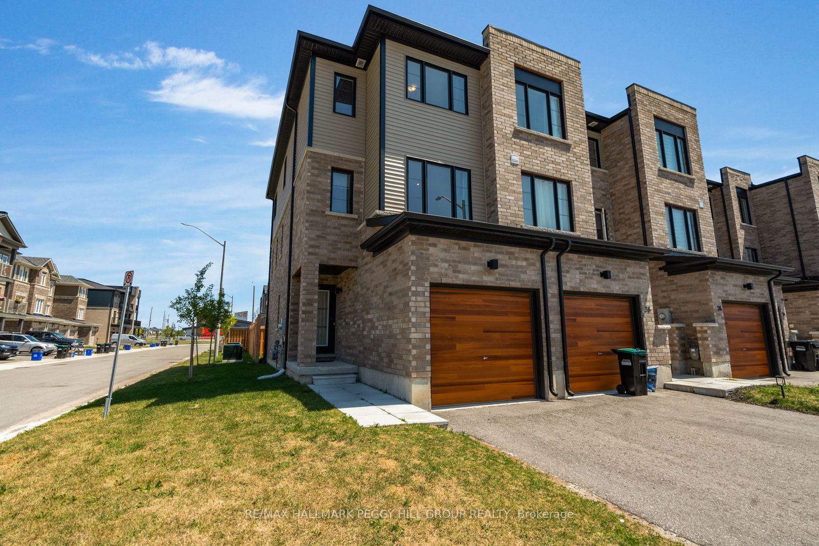 Photo of 30 Pumpkin Corner Crescent