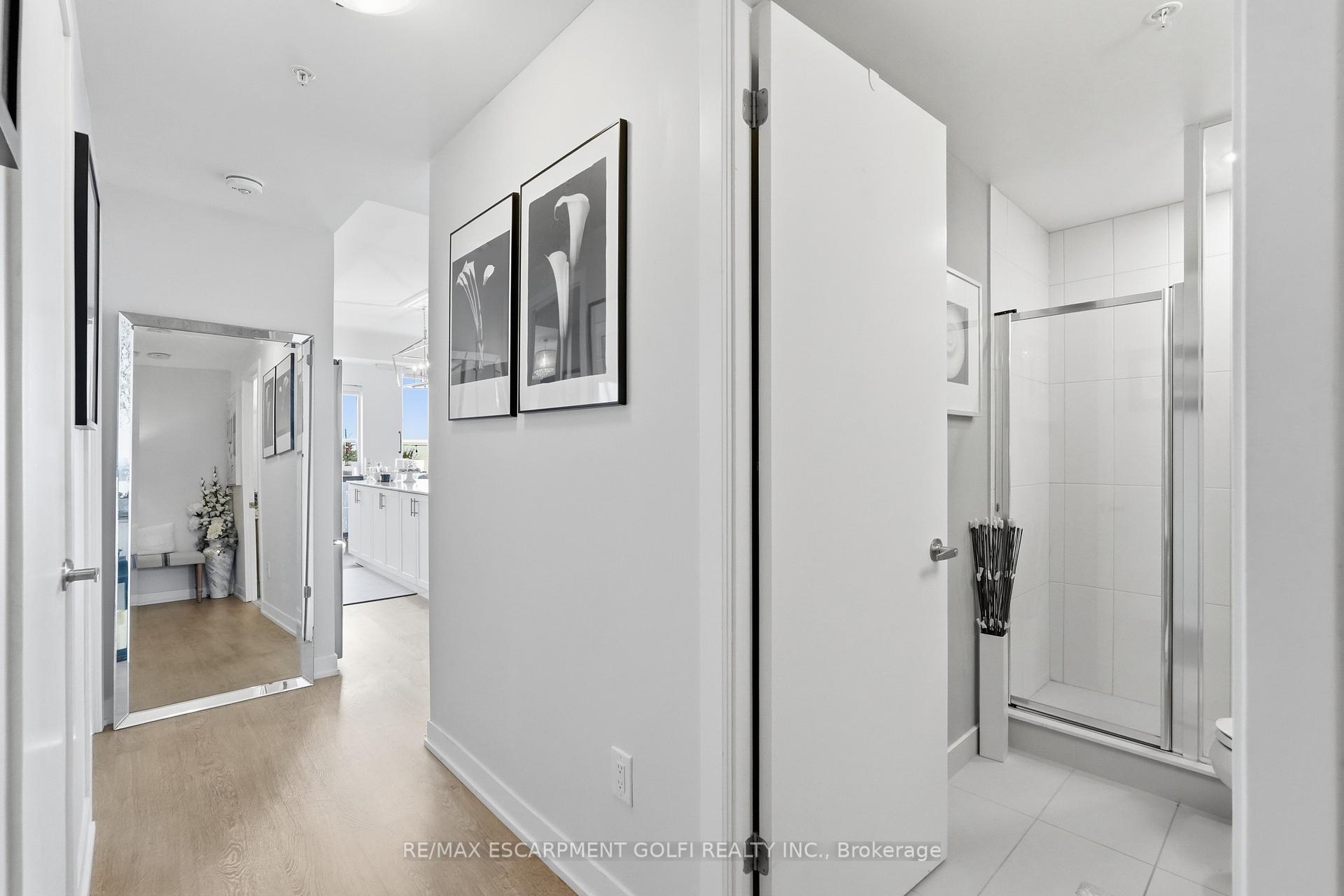 Photo 15 of Unit 607, 550 North Service Road, Grimsby, Grimsby Beach — HOMEH