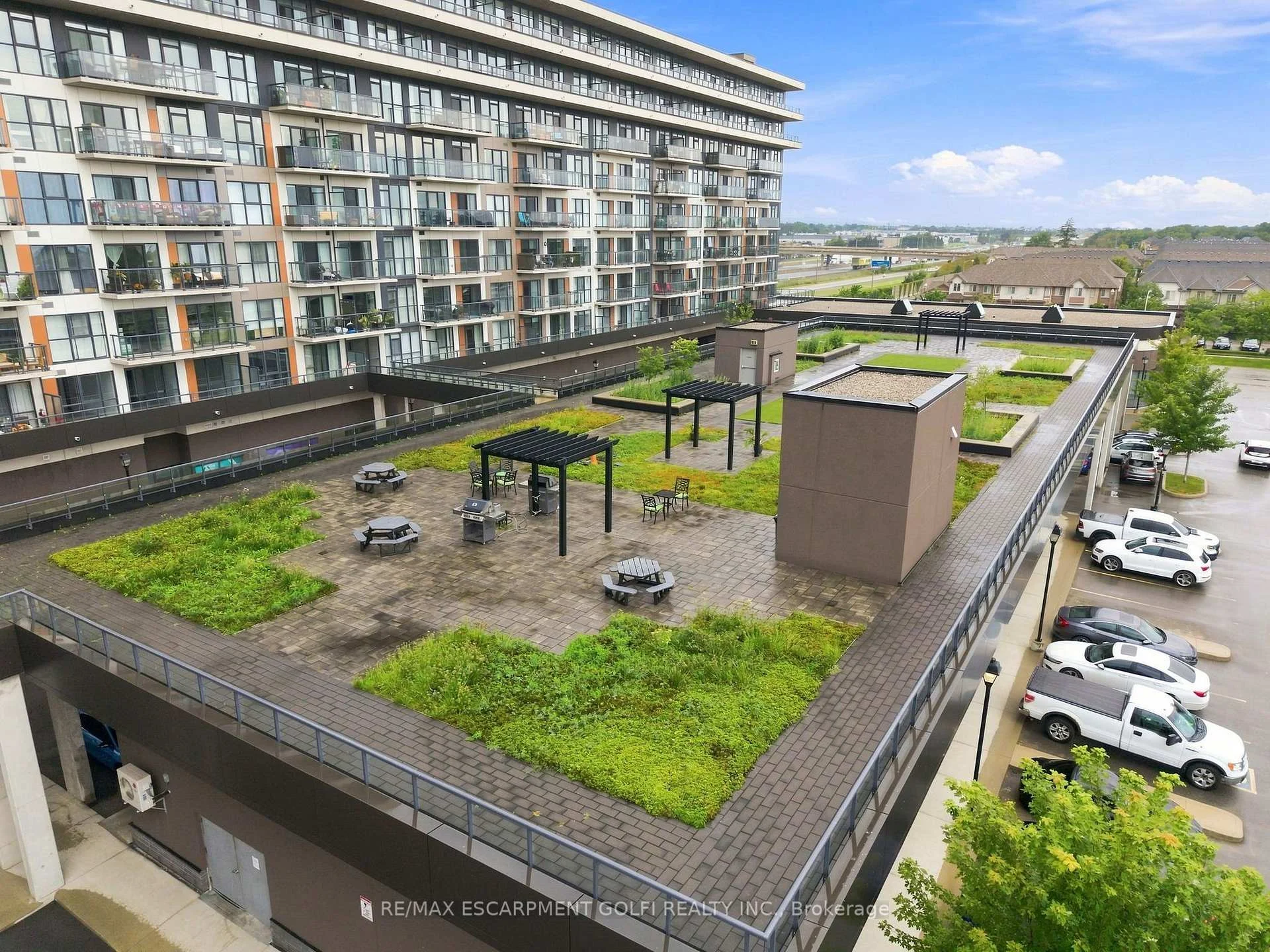 Photo 48 of Unit 607, 550 North Service Road, Grimsby, Grimsby Beach — HOMEH