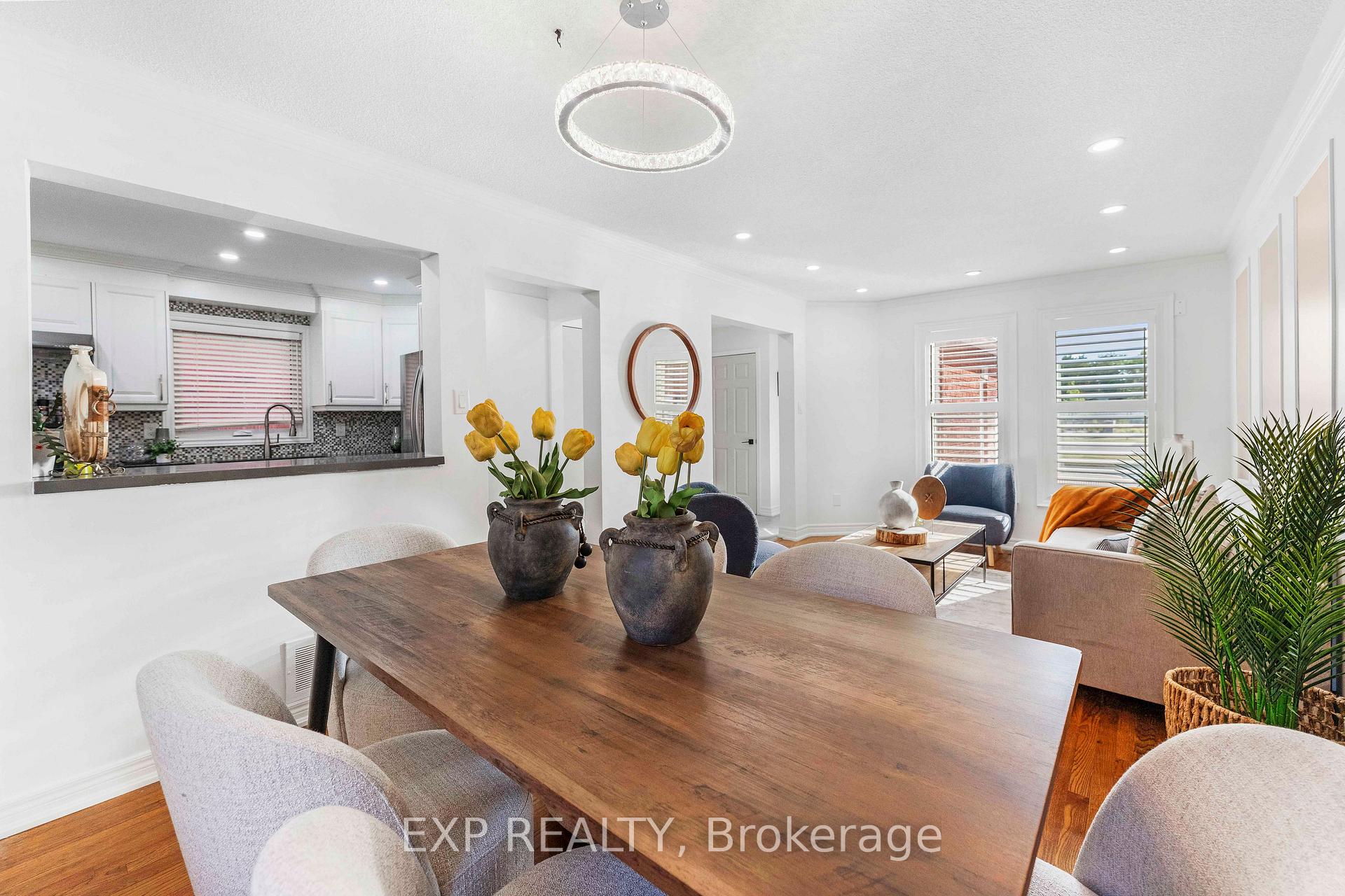 Photo 5 of 42 Fieldnest Crescent, Whitby, Rolling Acres — HOMEH
